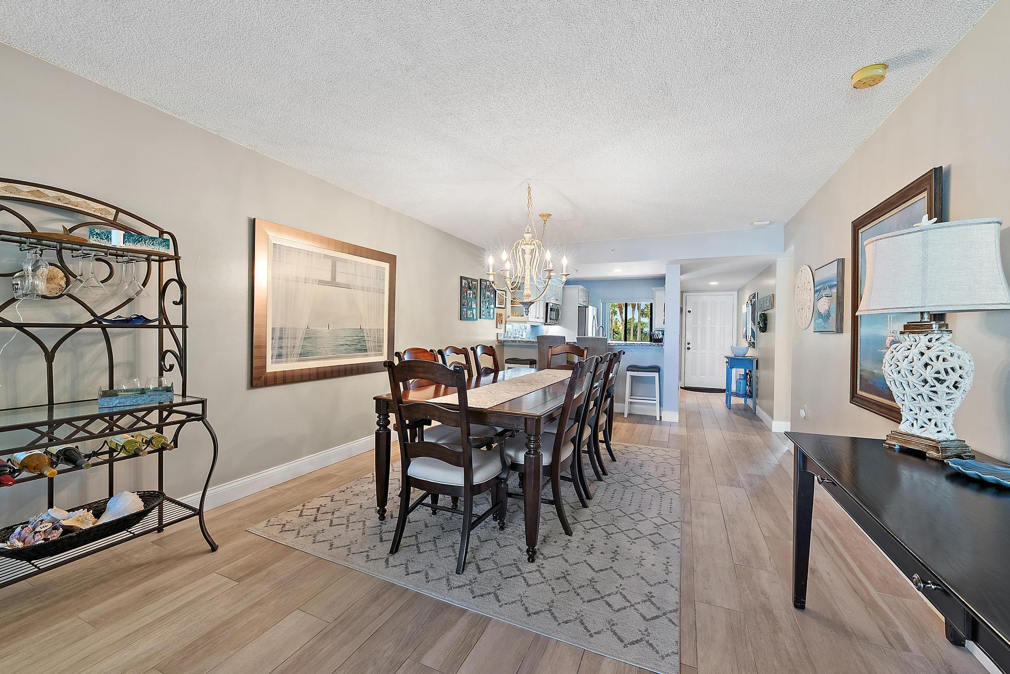 1201 Seafarer Cir #205 Jupiter, FL 33477