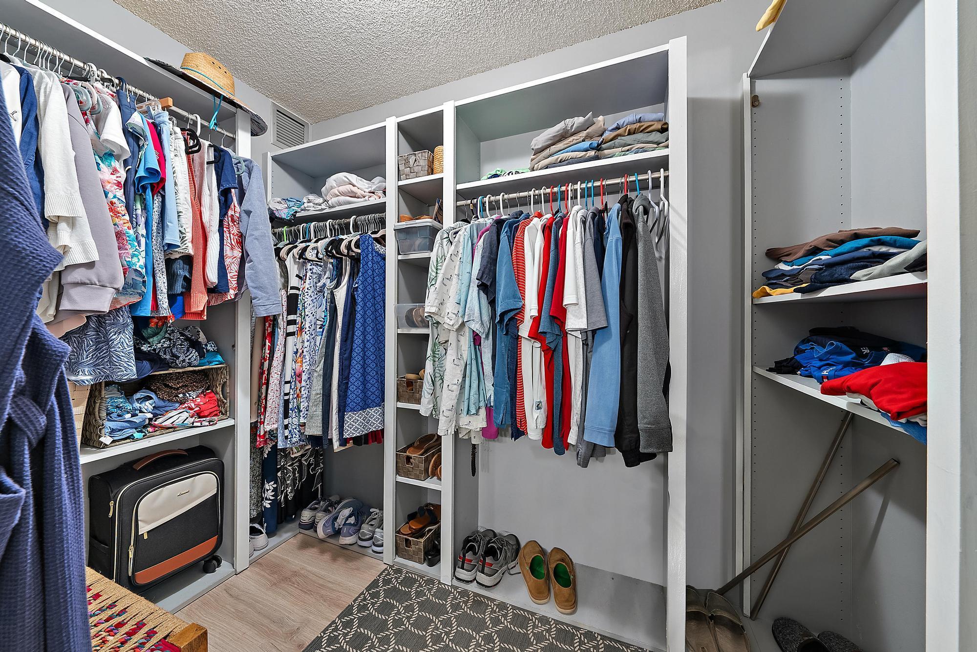 1201 Seafarer Cir #205 Jupiter, FL 33477