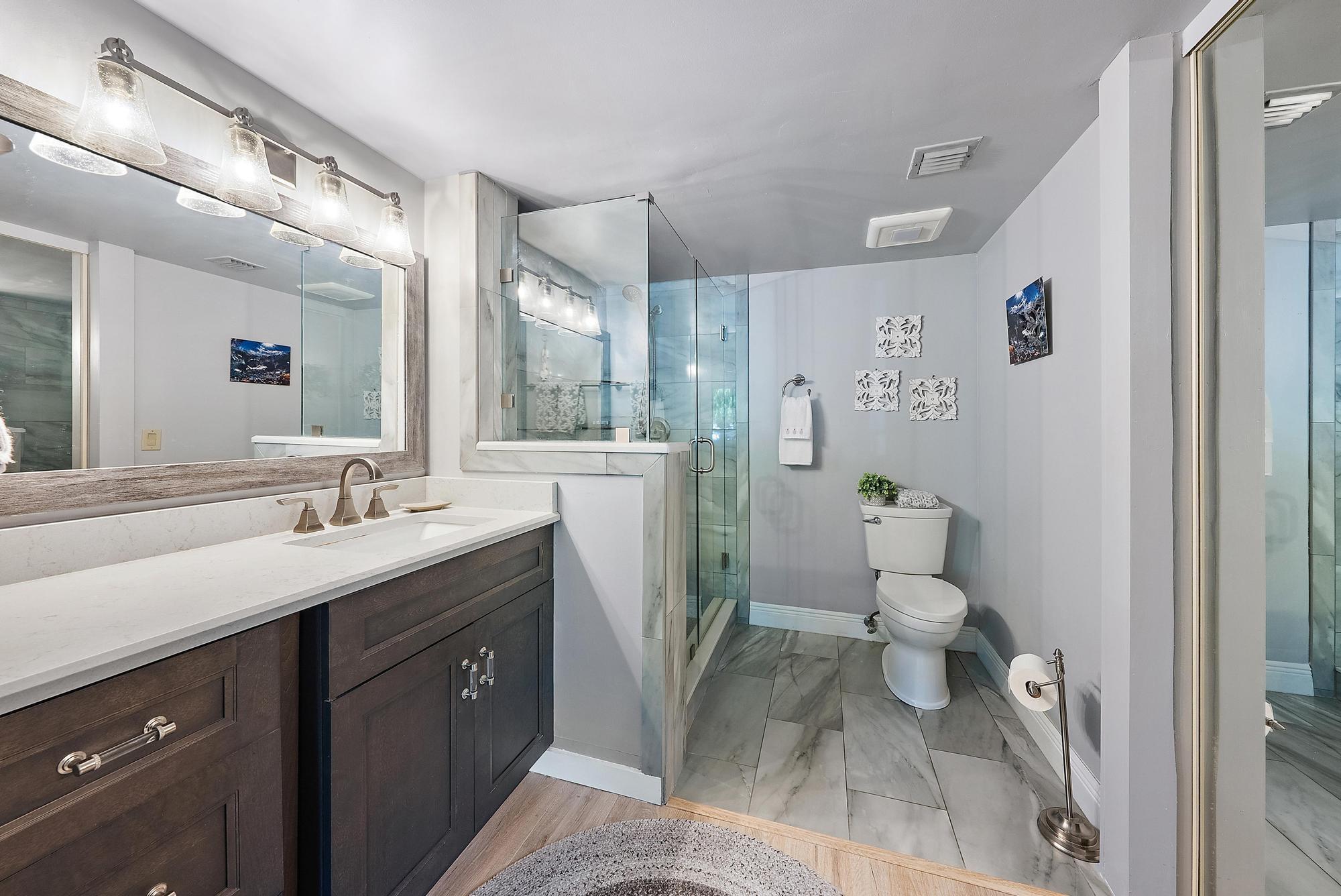 1201 Seafarer Cir #205 Jupiter, FL 33477