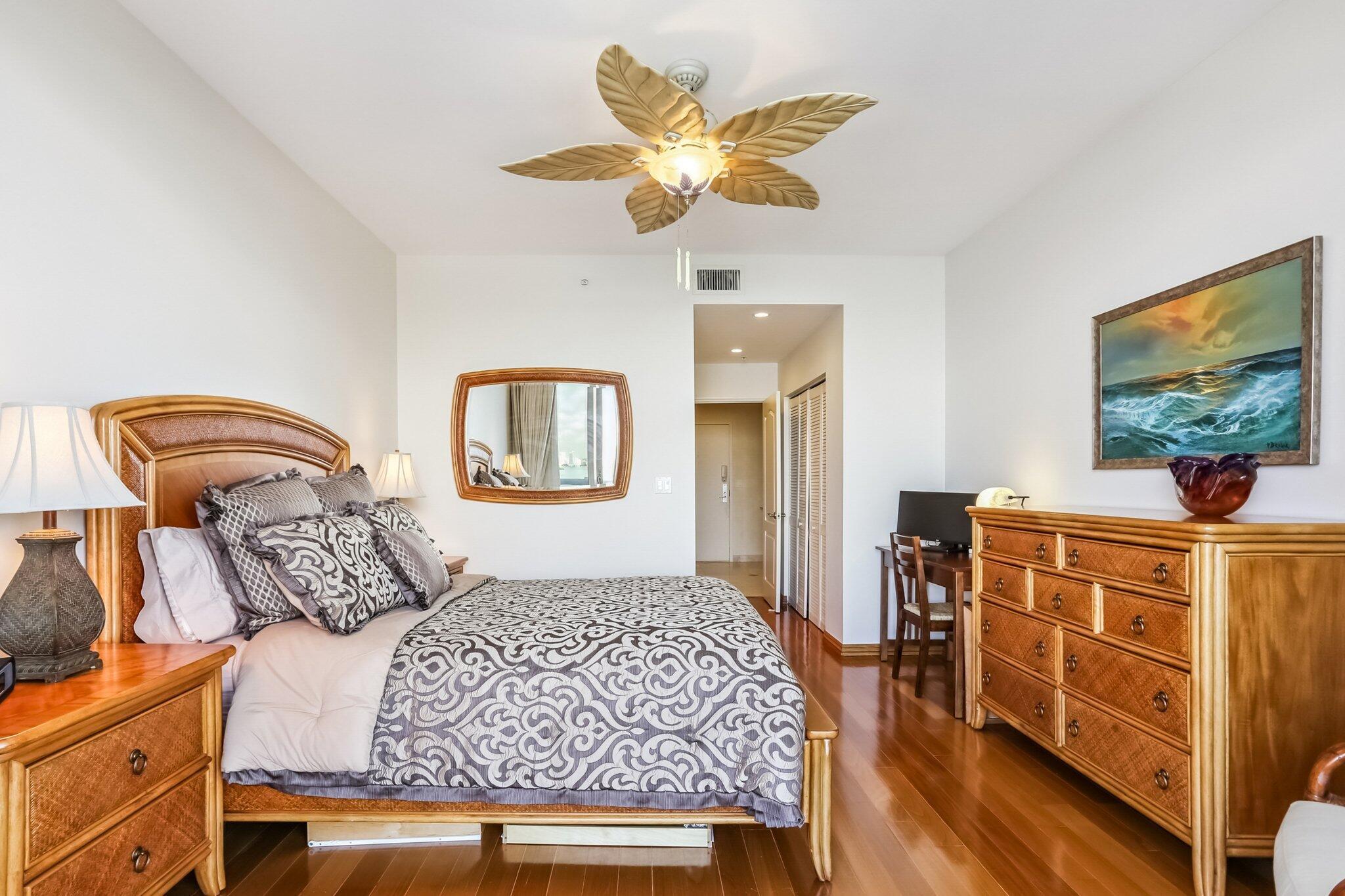 1800 Sunset Harbou Dr #6 Miami Beach, FL 33139