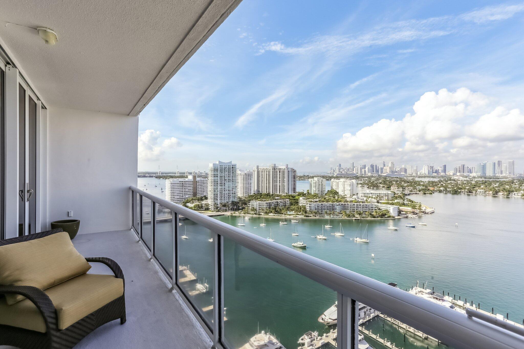 1800 Sunset Harbou Dr #6 Miami Beach, FL 33139