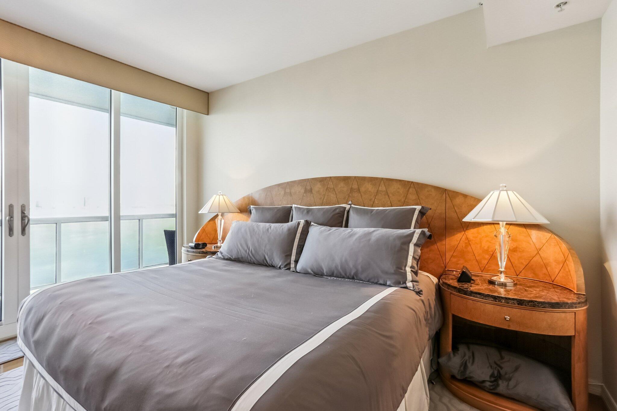 1800 Sunset Harbou Dr #6 Miami Beach, FL 33139