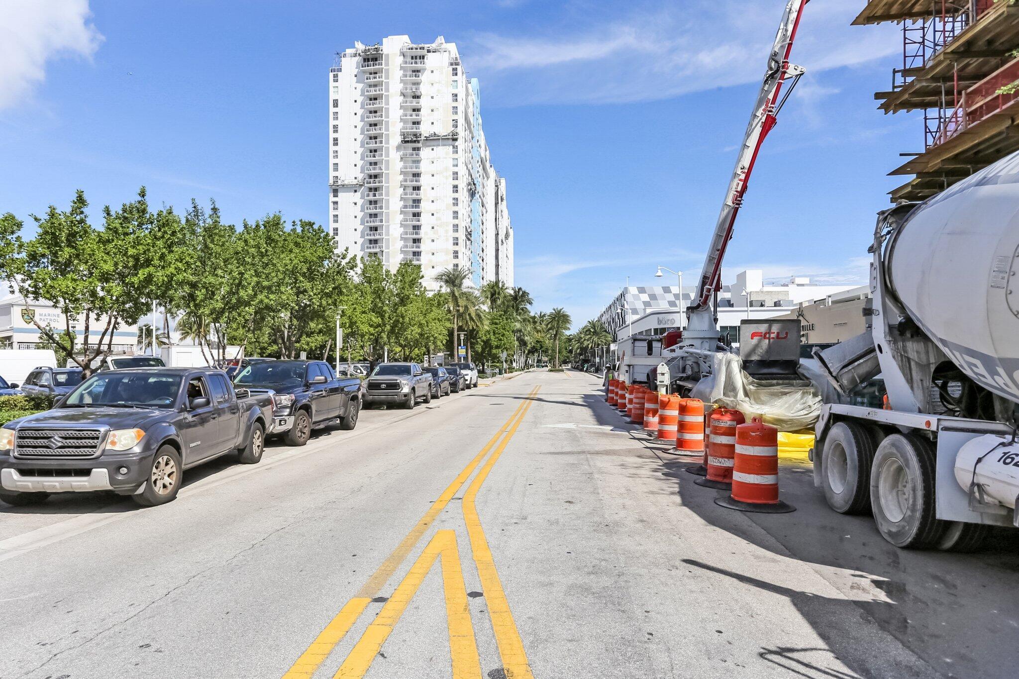 1800 Sunset Harbou Dr #6 Miami Beach, FL 33139