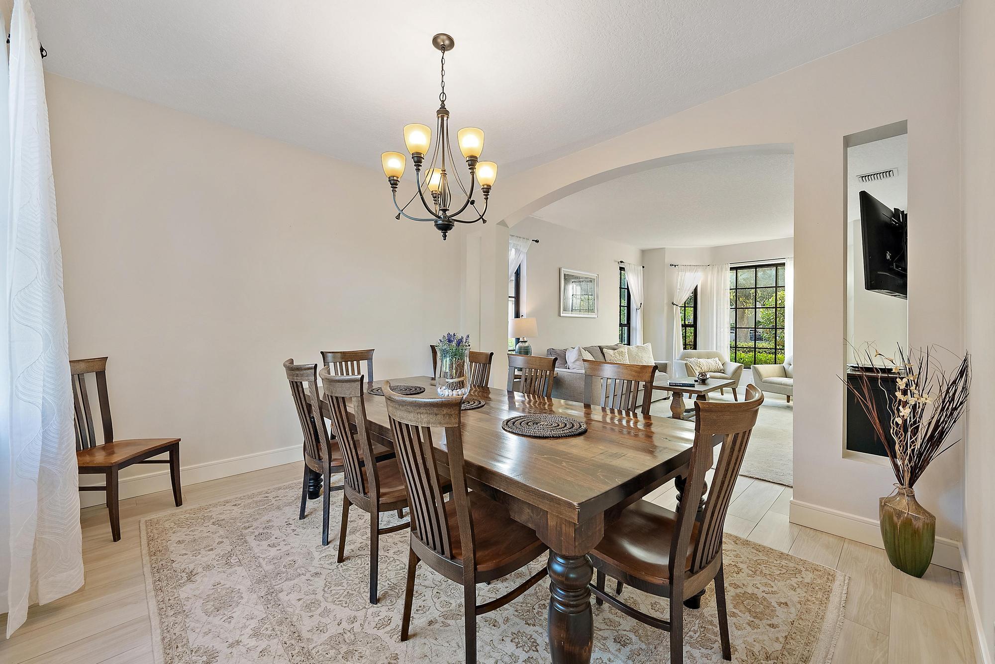 495 Pelican Ln Jupiter, FL 33458