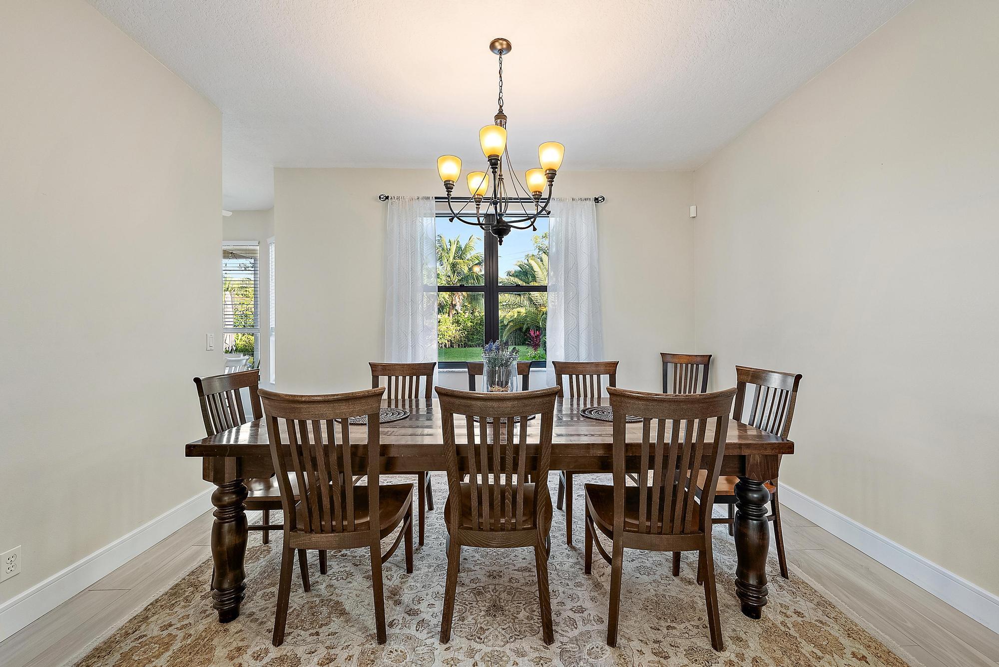 495 Pelican Ln Jupiter, FL 33458