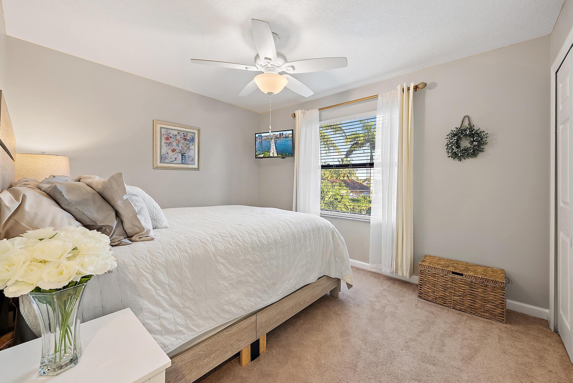 495 Pelican Ln Jupiter, FL 33458