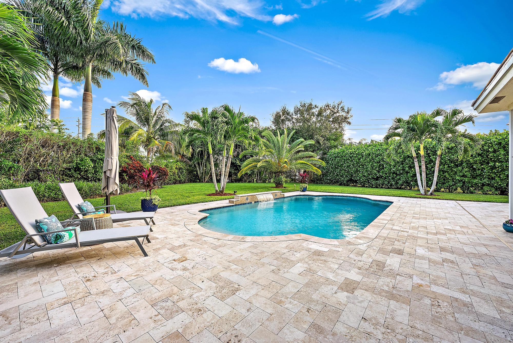 495 Pelican Ln Jupiter, FL 33458