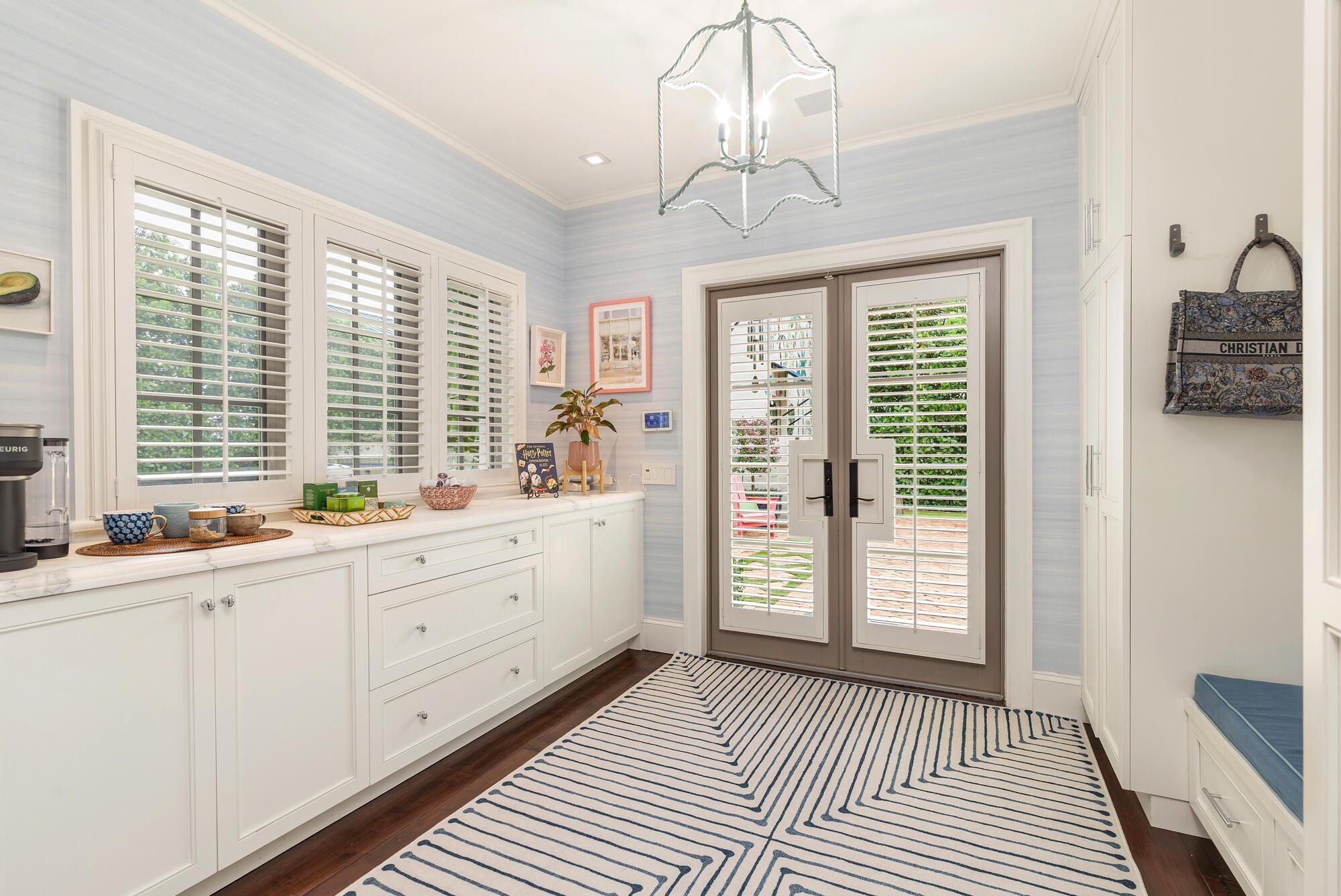 256/262 Cordova Rd West Palm Beach, FL 33401