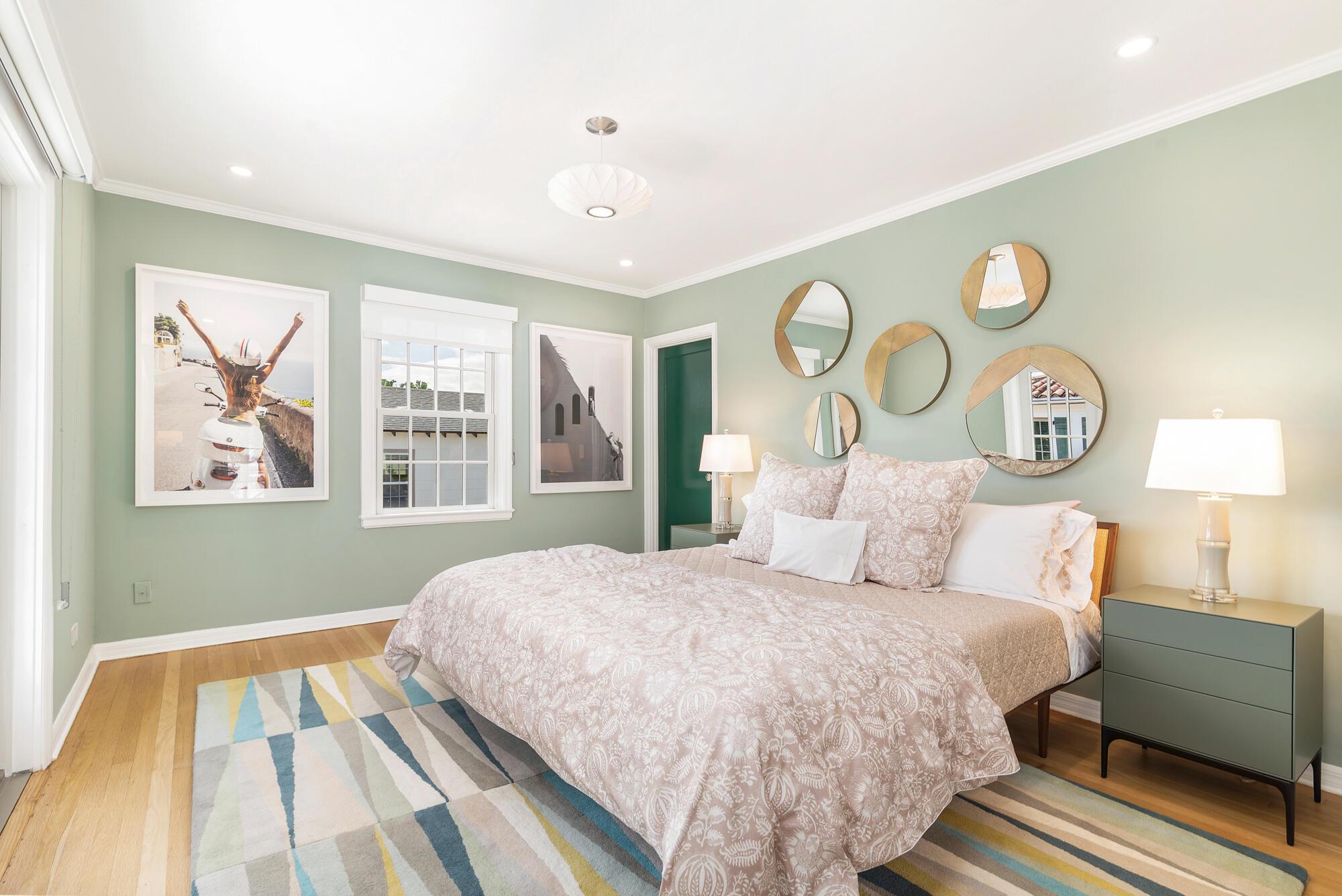 256/262 Cordova Rd West Palm Beach, FL 33401