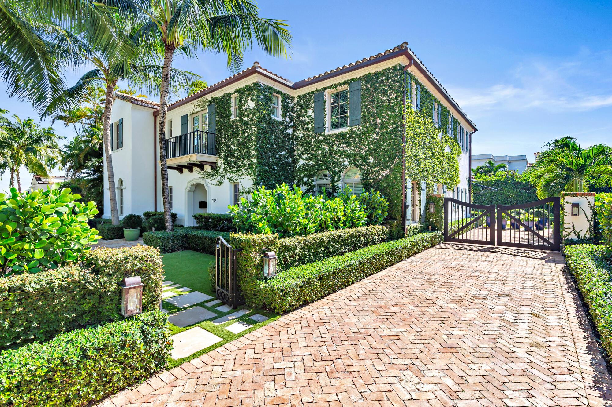 256/262 Cordova Rd West Palm Beach, FL 33401