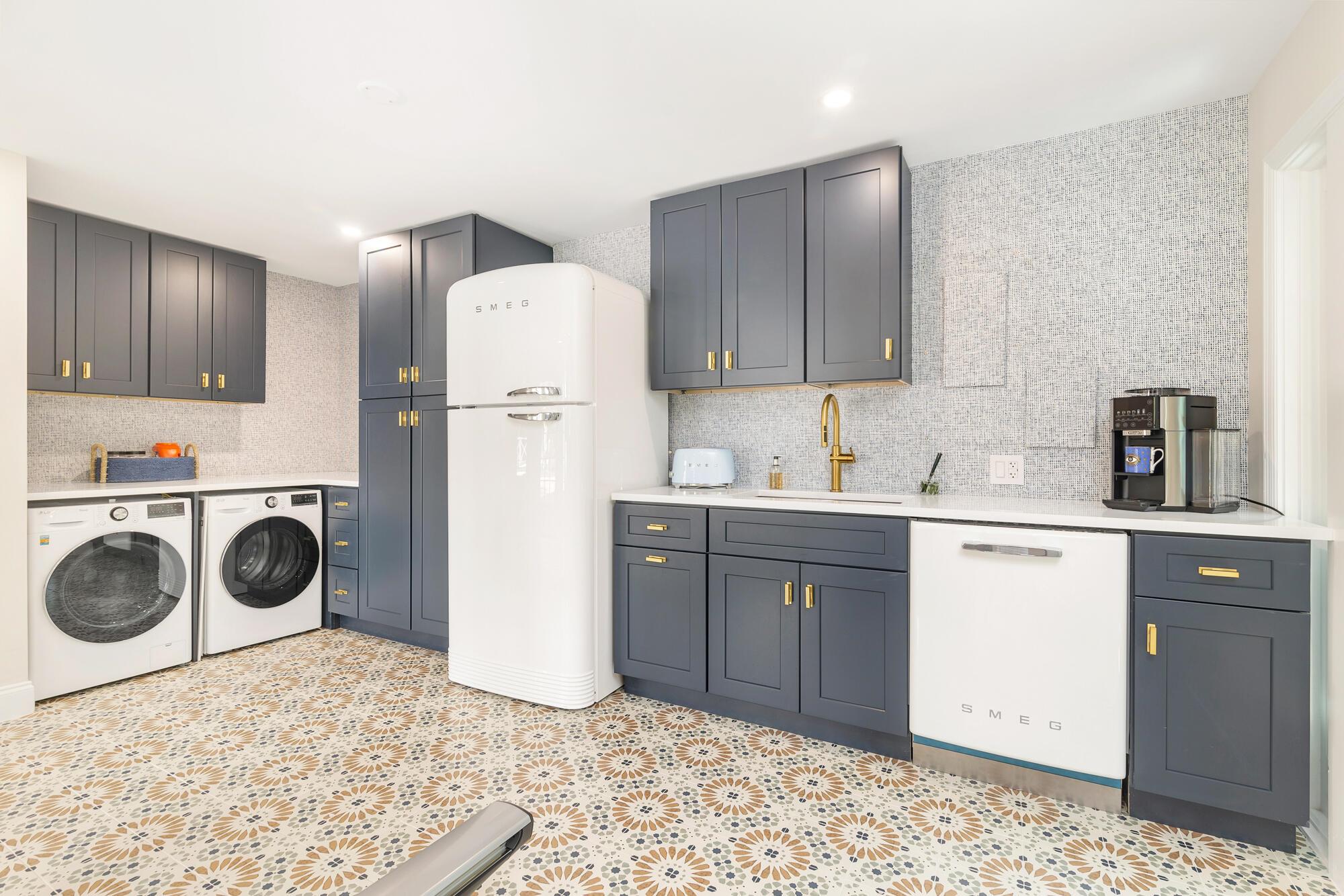 256/262 Cordova Rd West Palm Beach, FL 33401