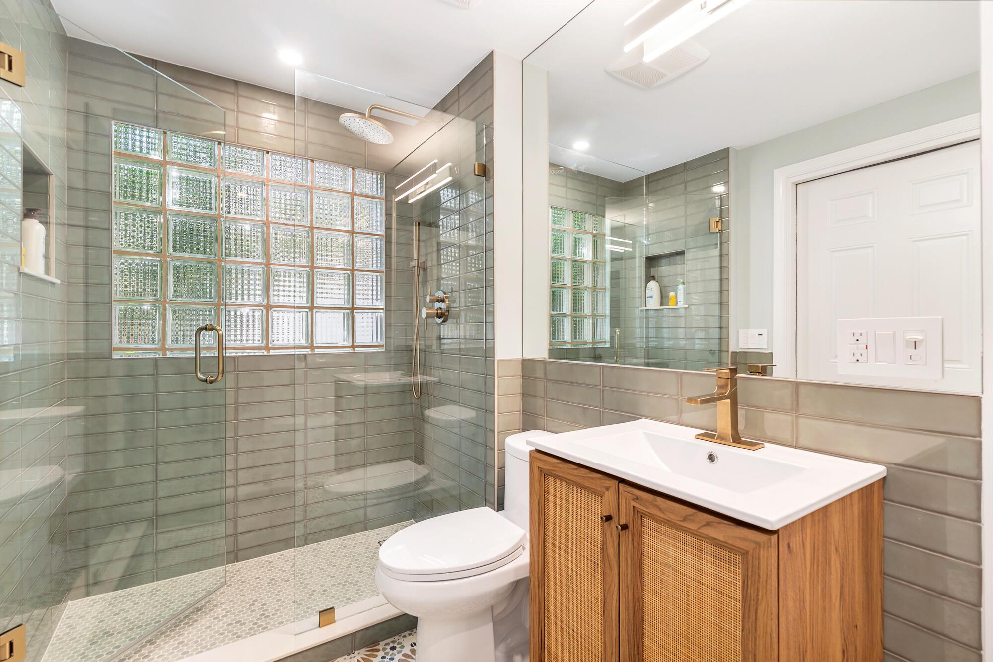 256/262 Cordova Rd West Palm Beach, FL 33401