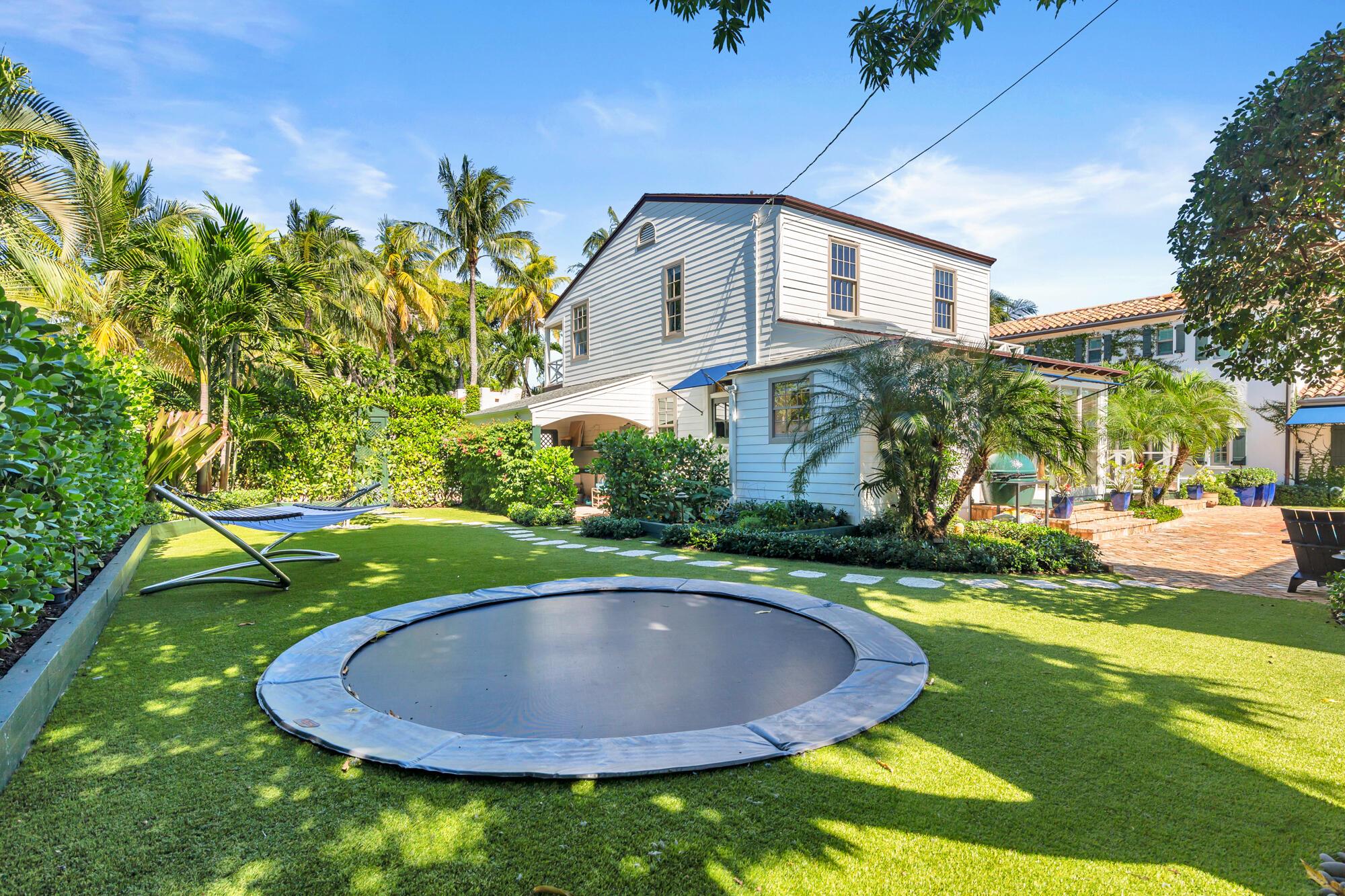 256/262 Cordova Rd West Palm Beach, FL 33401