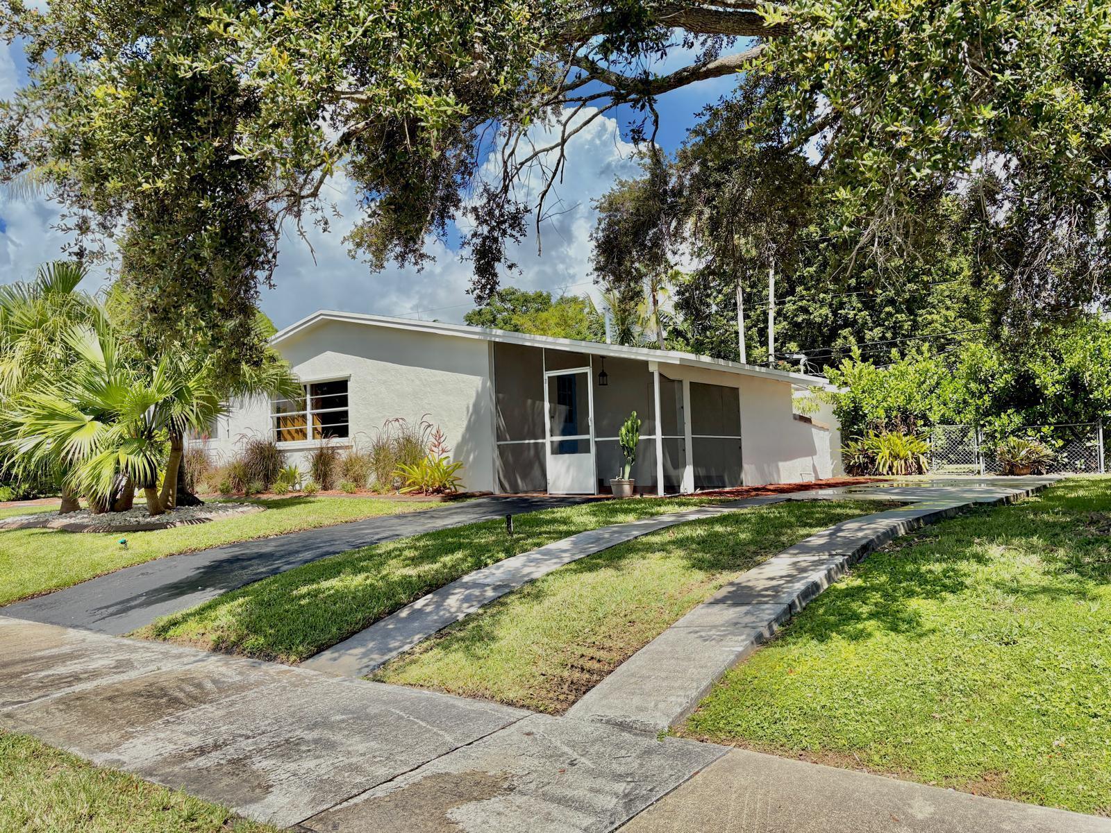 8911 SW 197th St Cutler Bay, FL 33157