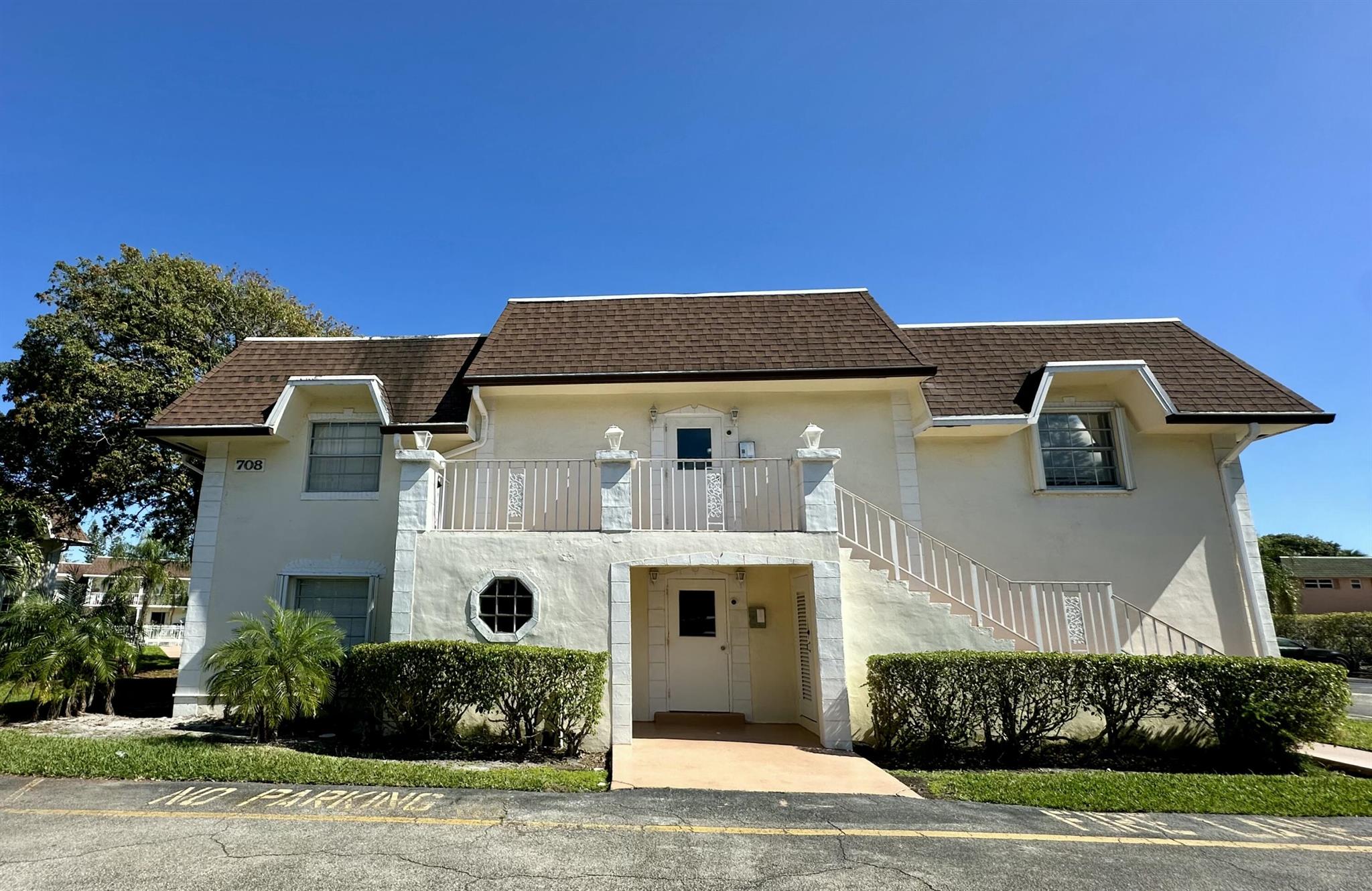 708 SE 2nd Ave #324