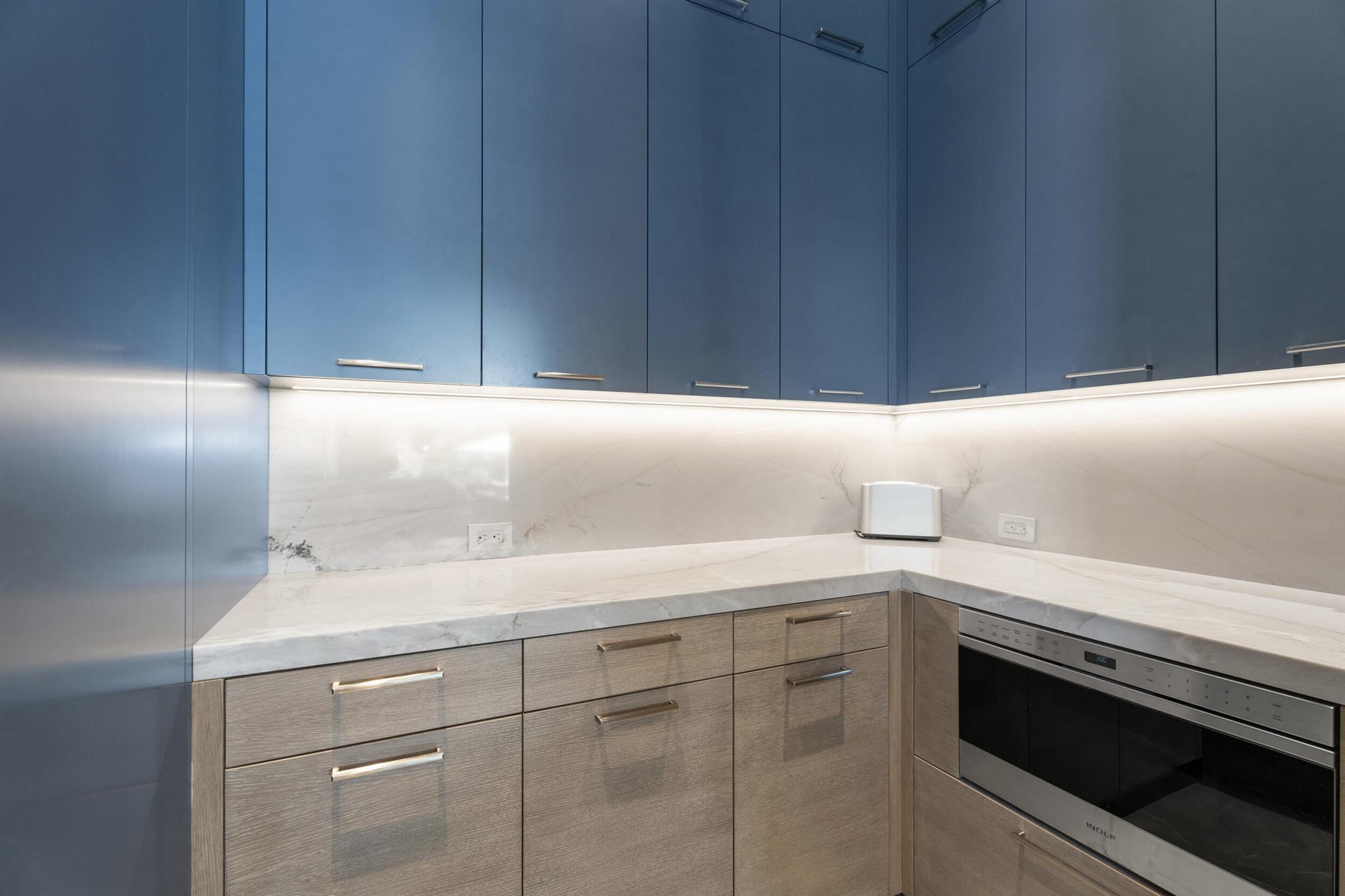 210 Bears Clb Dr Jupiter, FL 33477