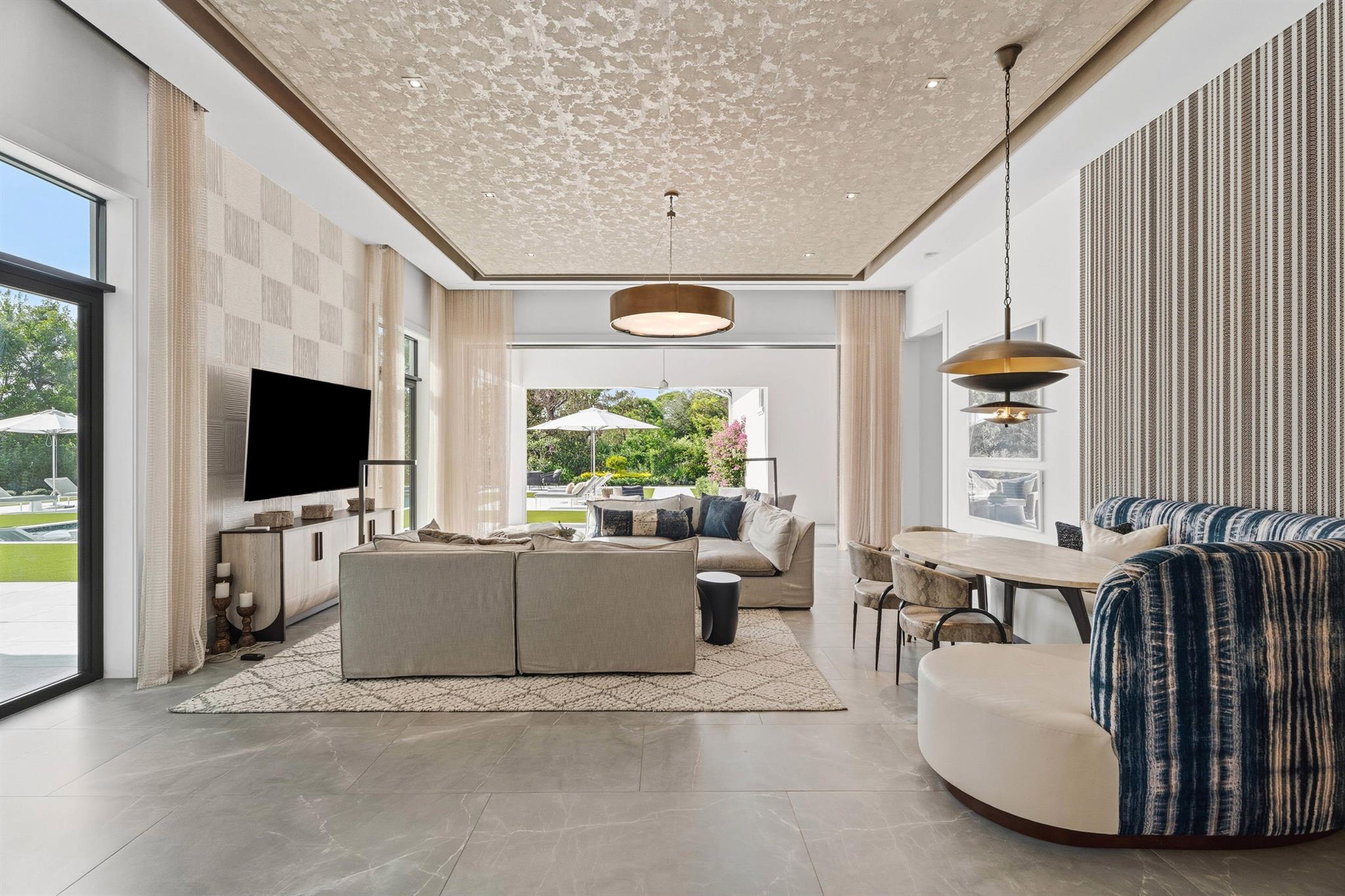 210 Bears Clb Dr Jupiter, FL 33477