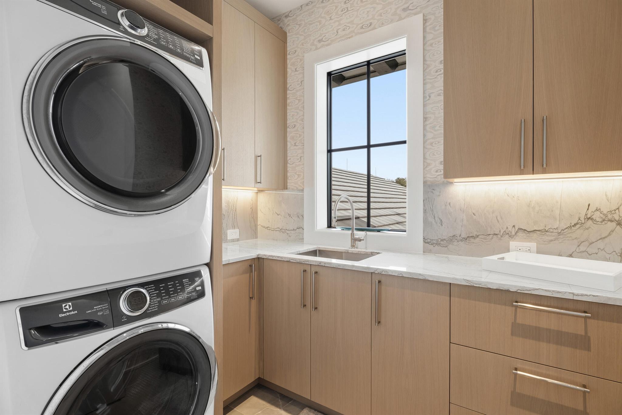 210 Bears Clb Dr Jupiter, FL 33477