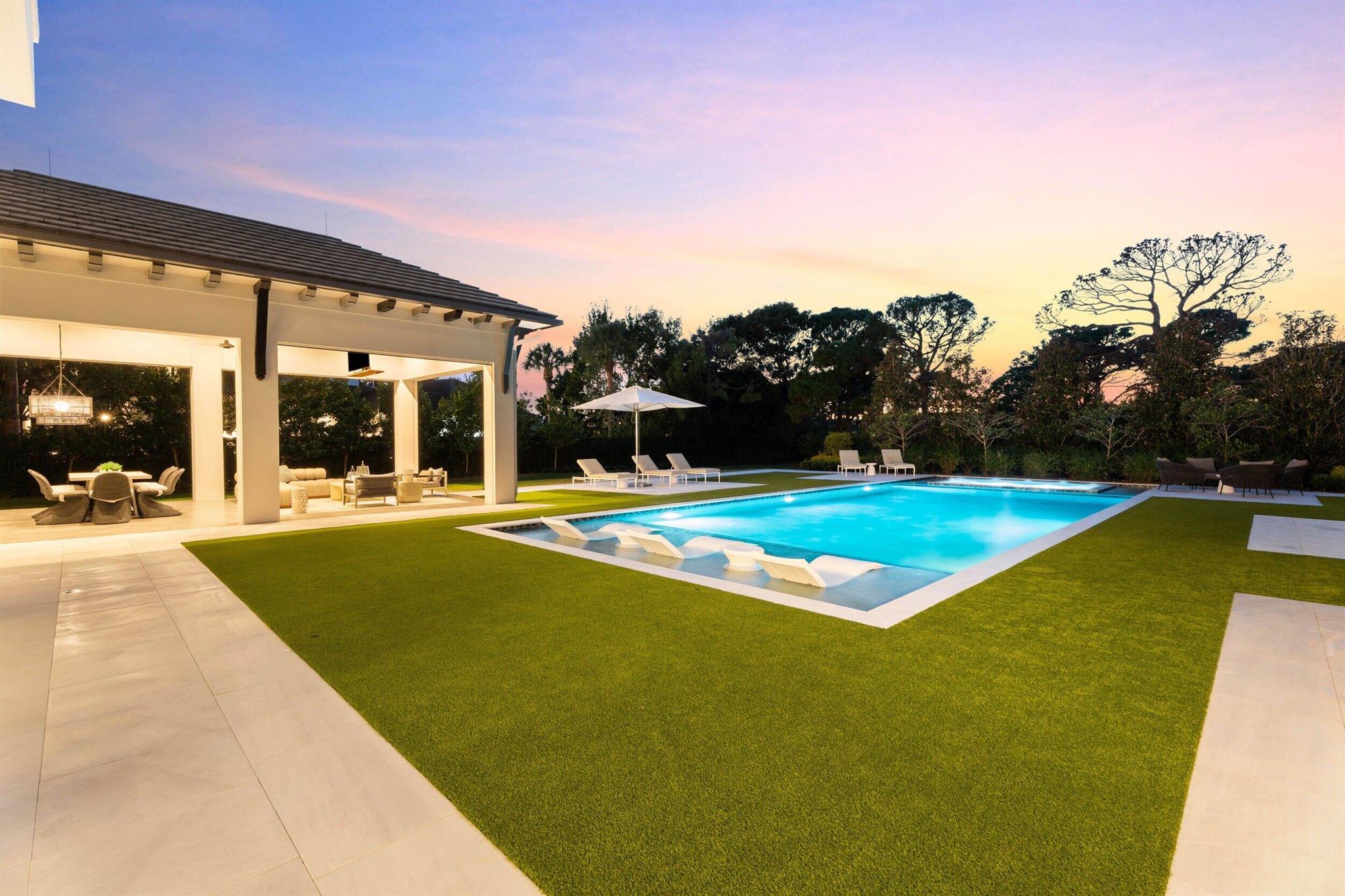 210 Bears Clb Dr Jupiter, FL 33477