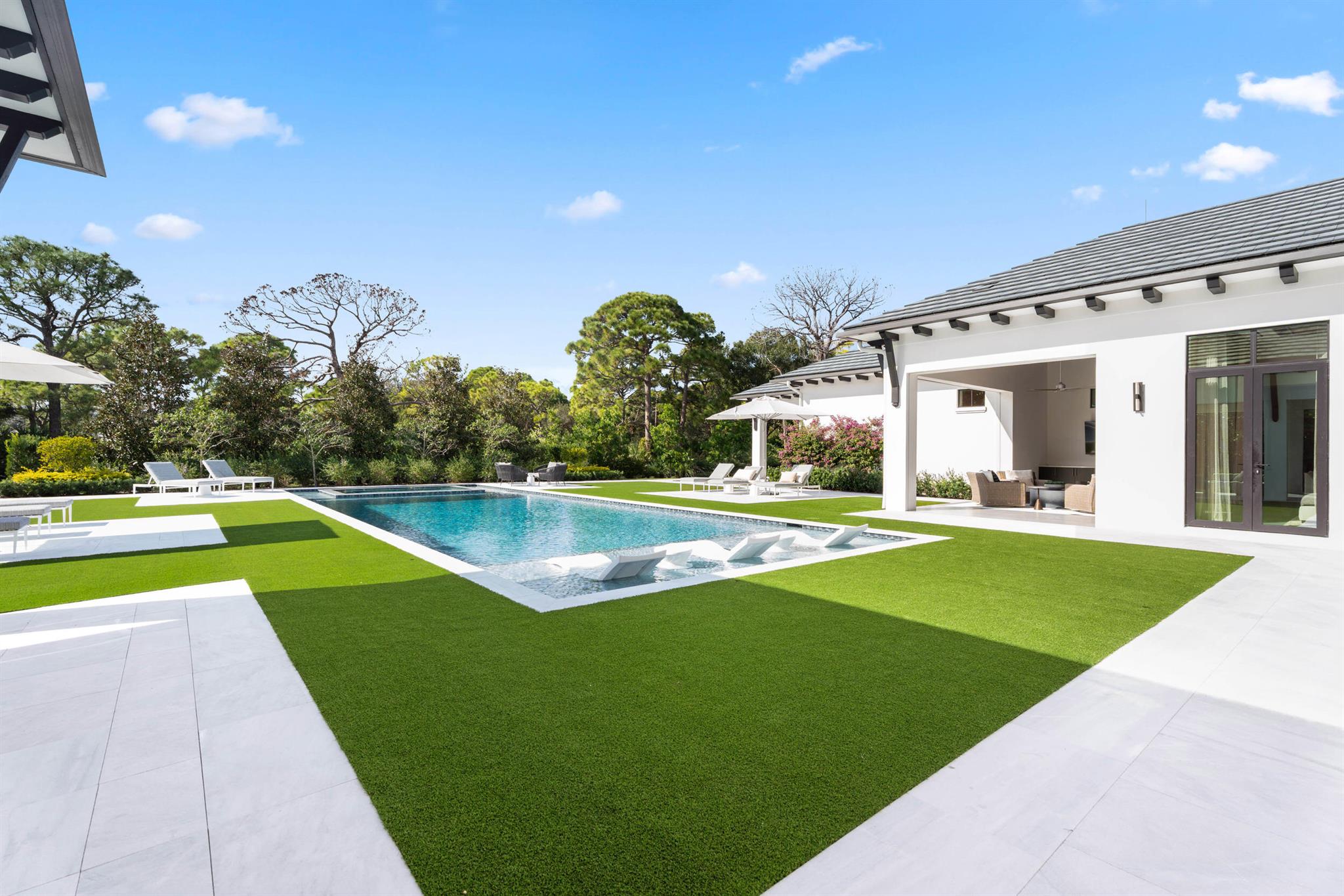 210 Bears Clb Dr Jupiter, FL 33477