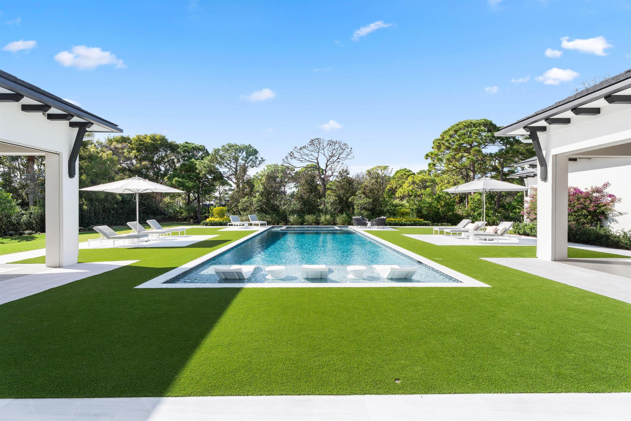 210 Bears Clb Dr Jupiter, FL 33477