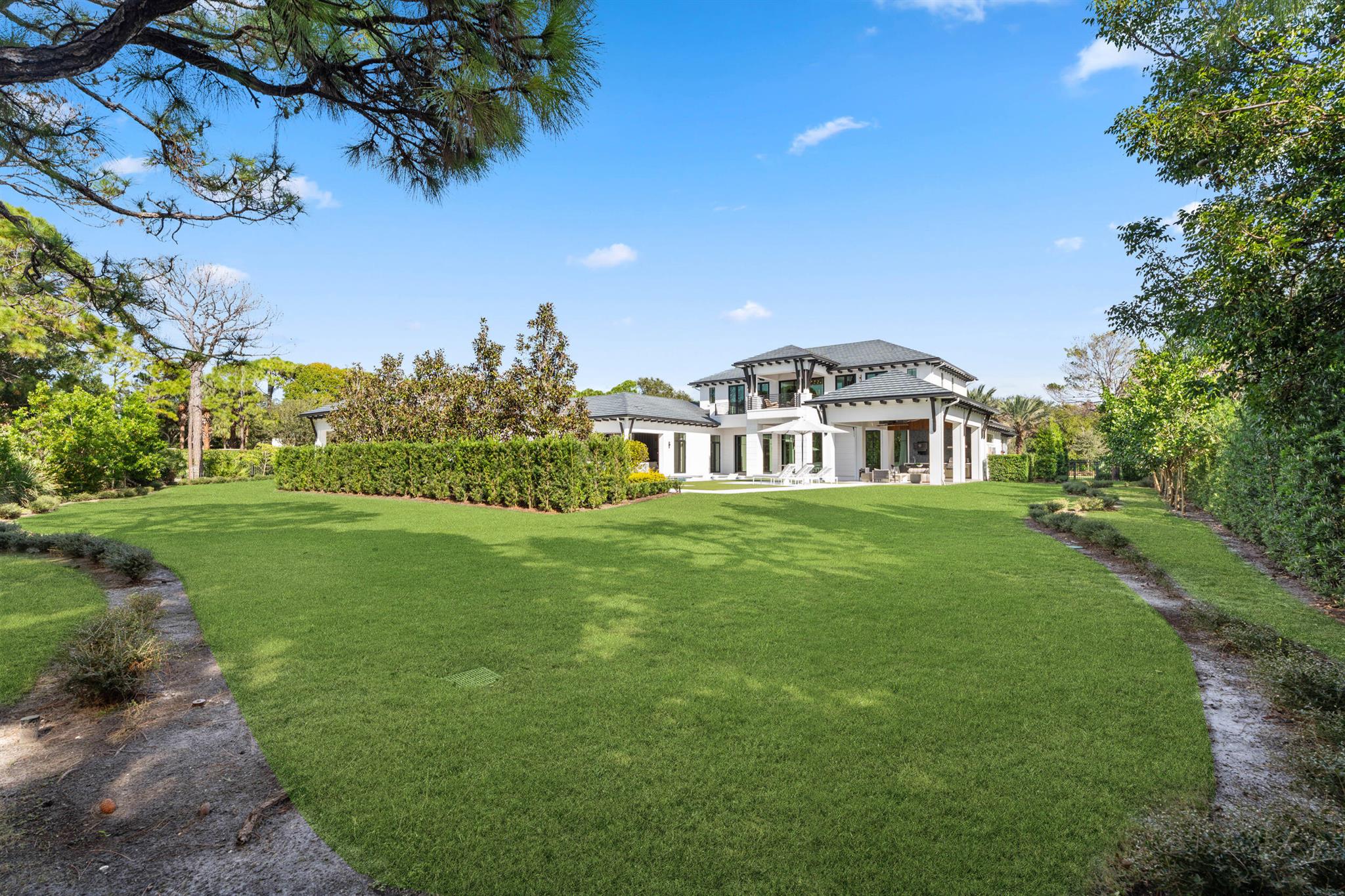 210 Bears Clb Dr Jupiter, FL 33477