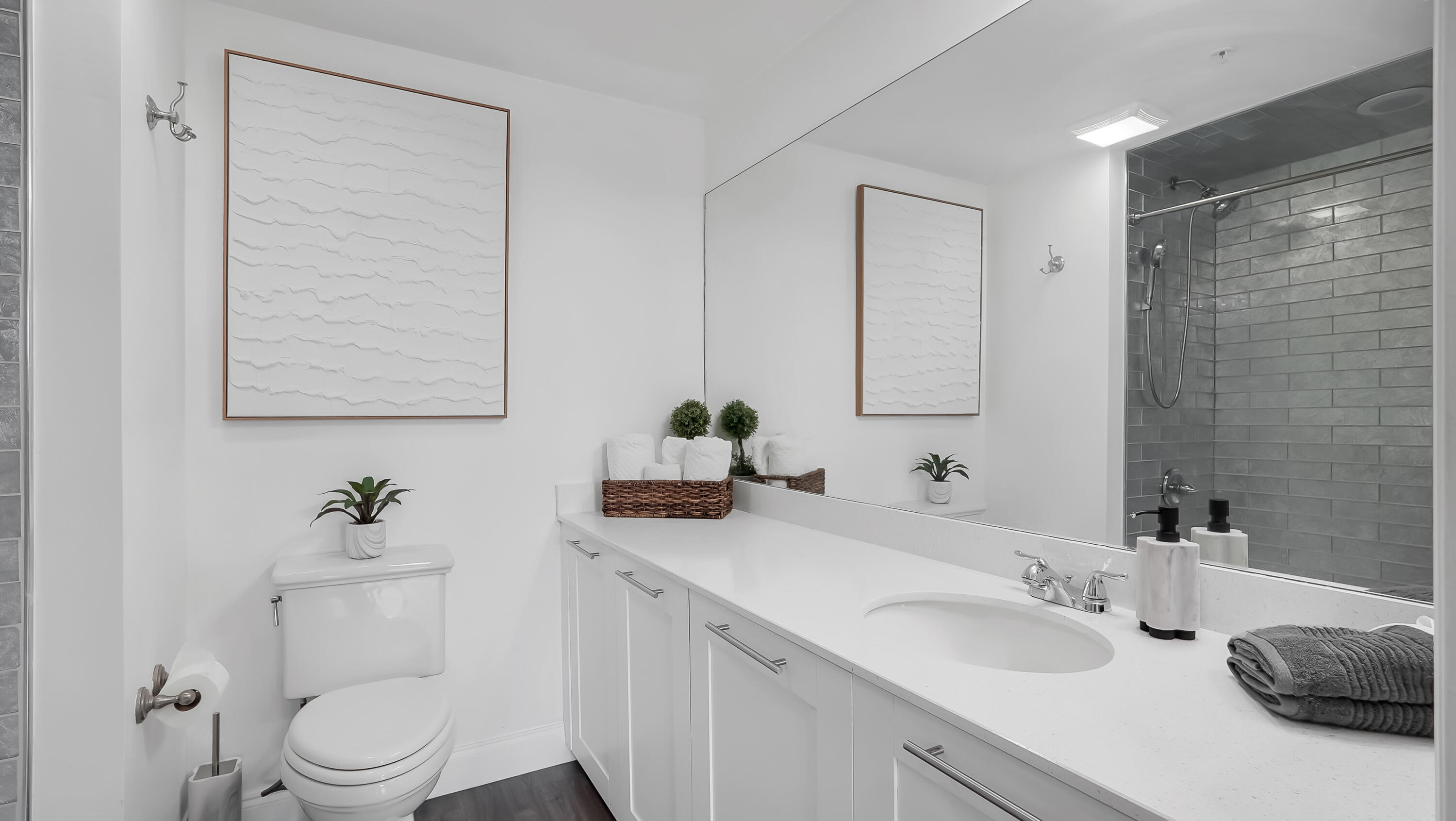 511 SE 5th #908 Fort Lauderdale, FL 33301