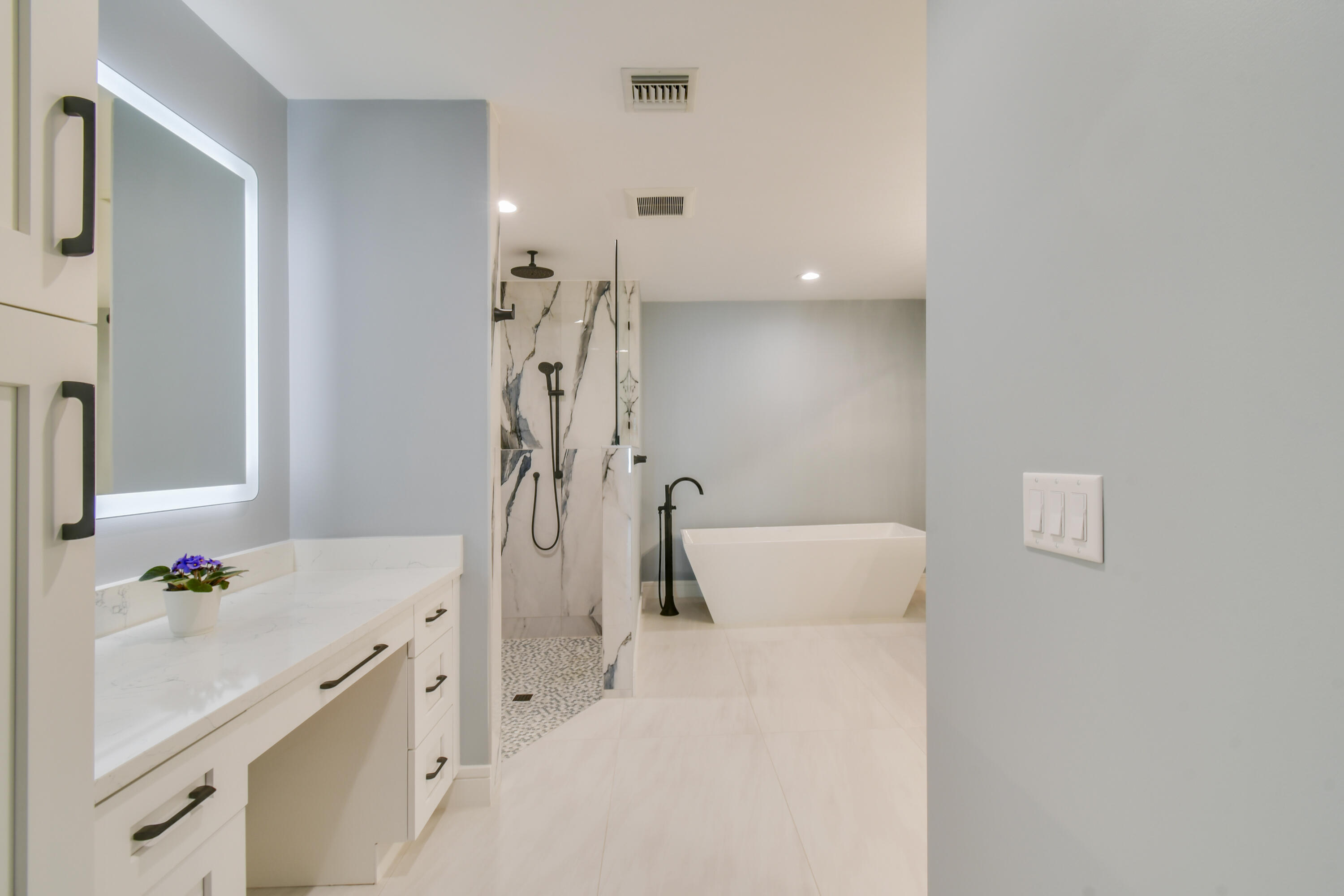 438 River Edge Jupiter, FL 33477