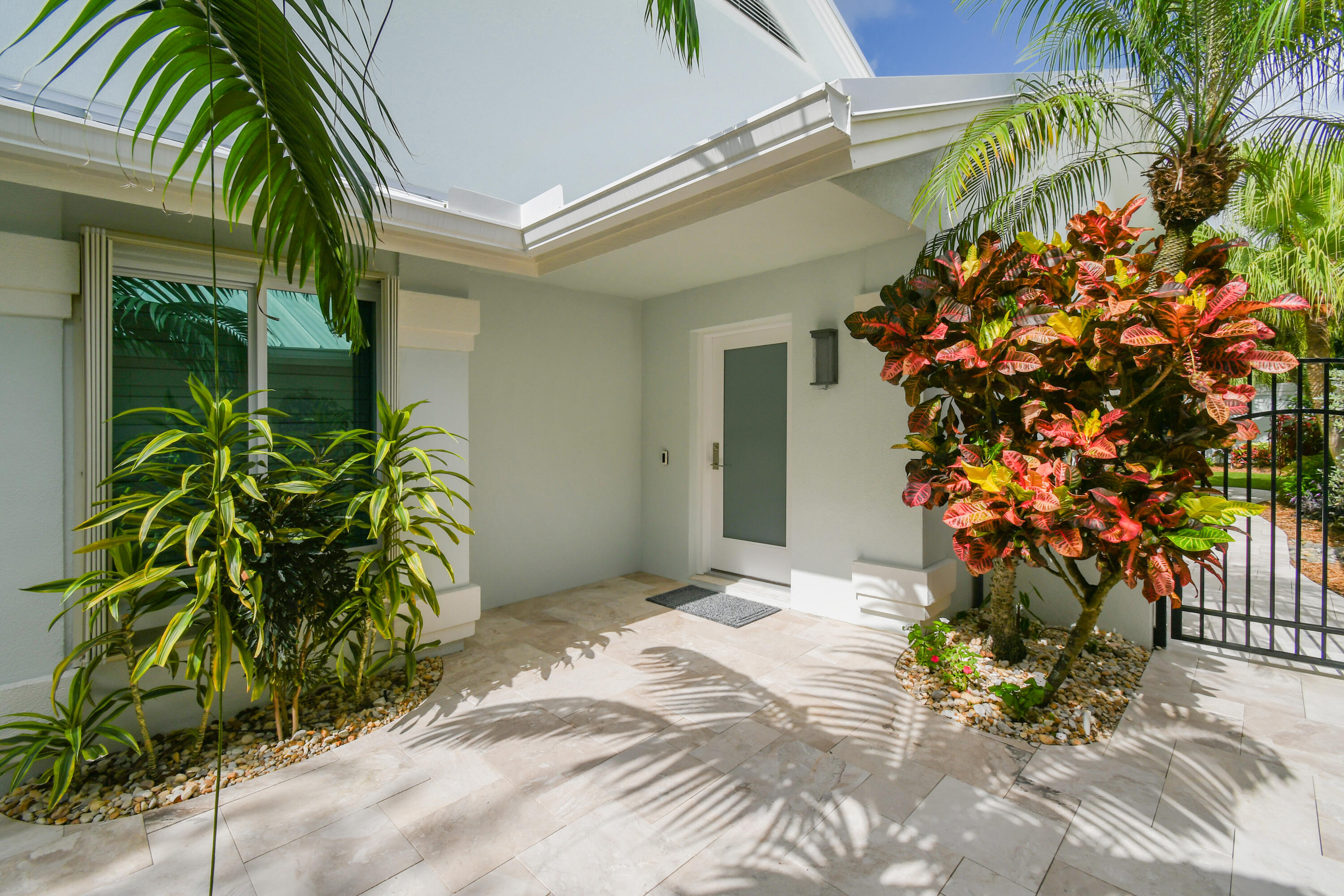 438 River Edge Jupiter, FL 33477