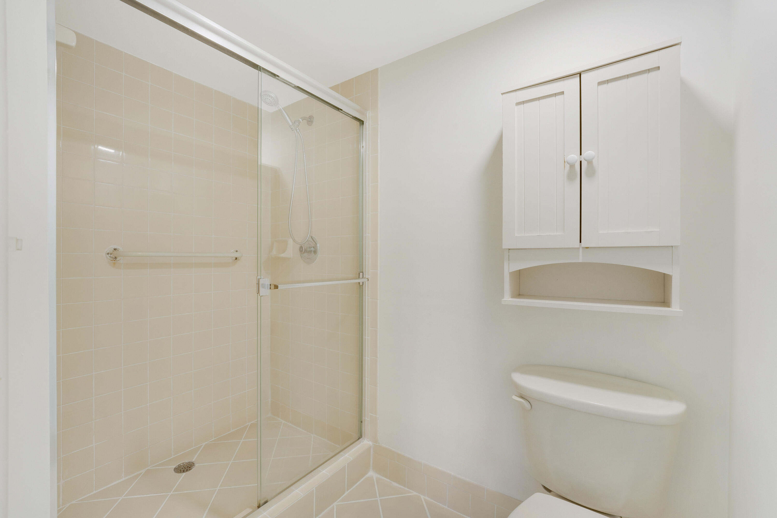 1001 Seafarer #305 Jupiter, FL 33477