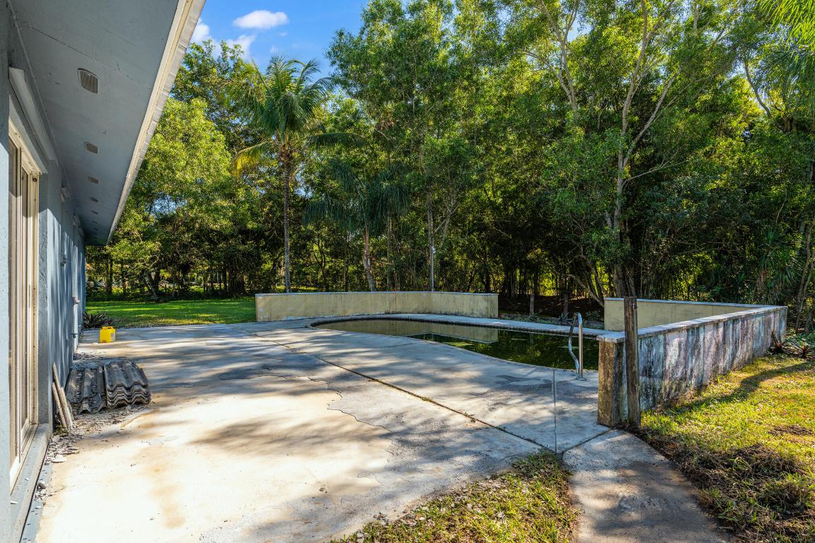 13228 158th Jupiter, FL 33478