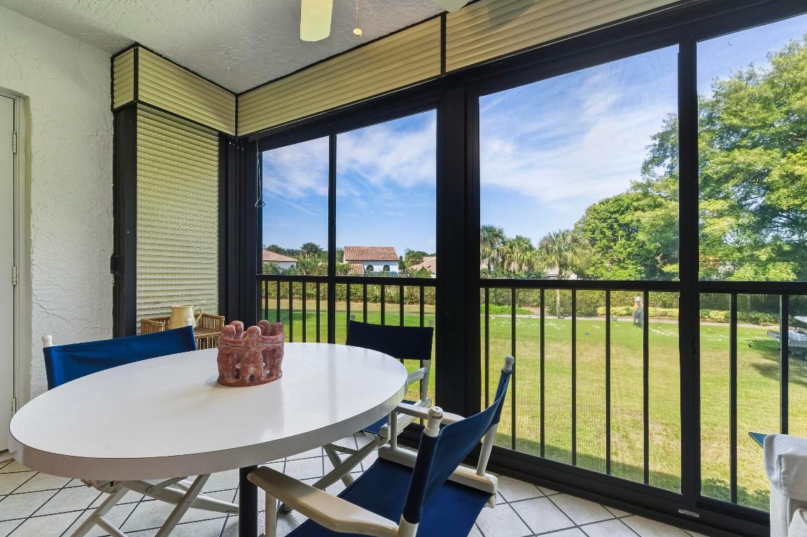 5121 Oak Hl #423 Delray Beach, FL 33484