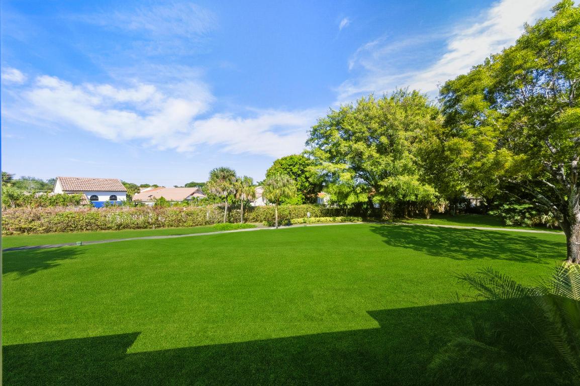 5121 Oak Hl #423 Delray Beach, FL 33484