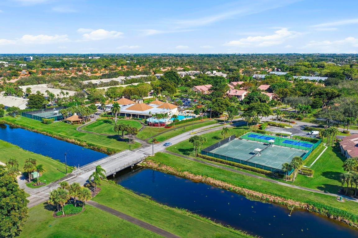 5121 Oak Hl #423 Delray Beach, FL 33484