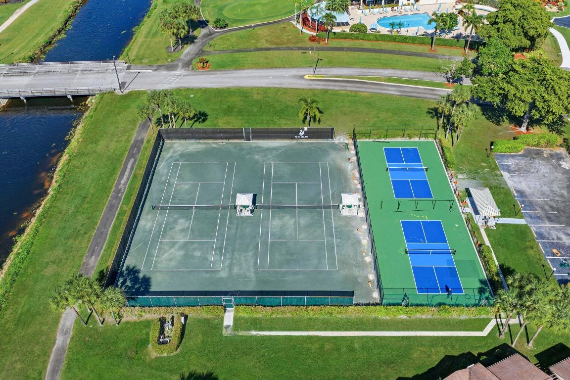 5121 Oak Hl #423 Delray Beach, FL 33484