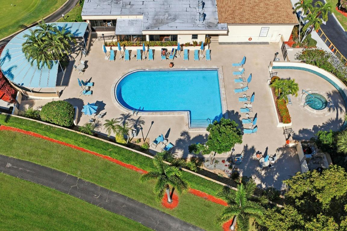 5121 Oak Hl #423 Delray Beach, FL 33484