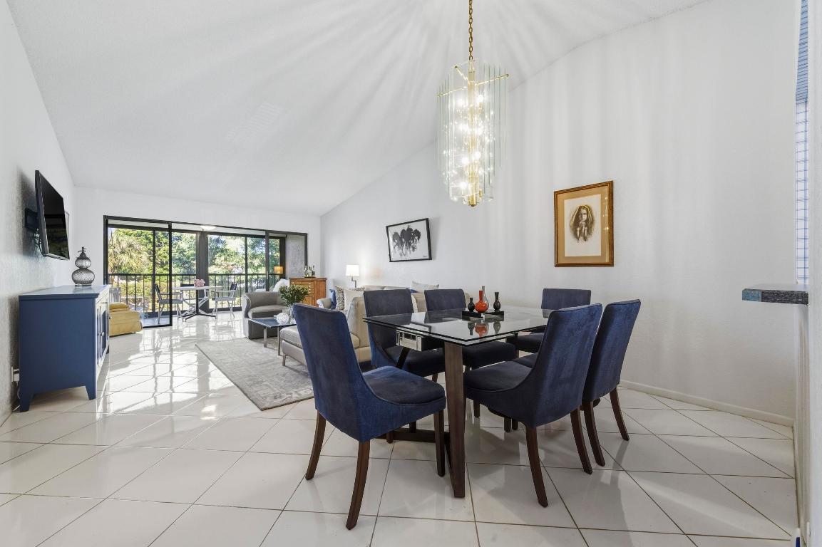 5121 Oak Hl #423 Delray Beach, FL 33484