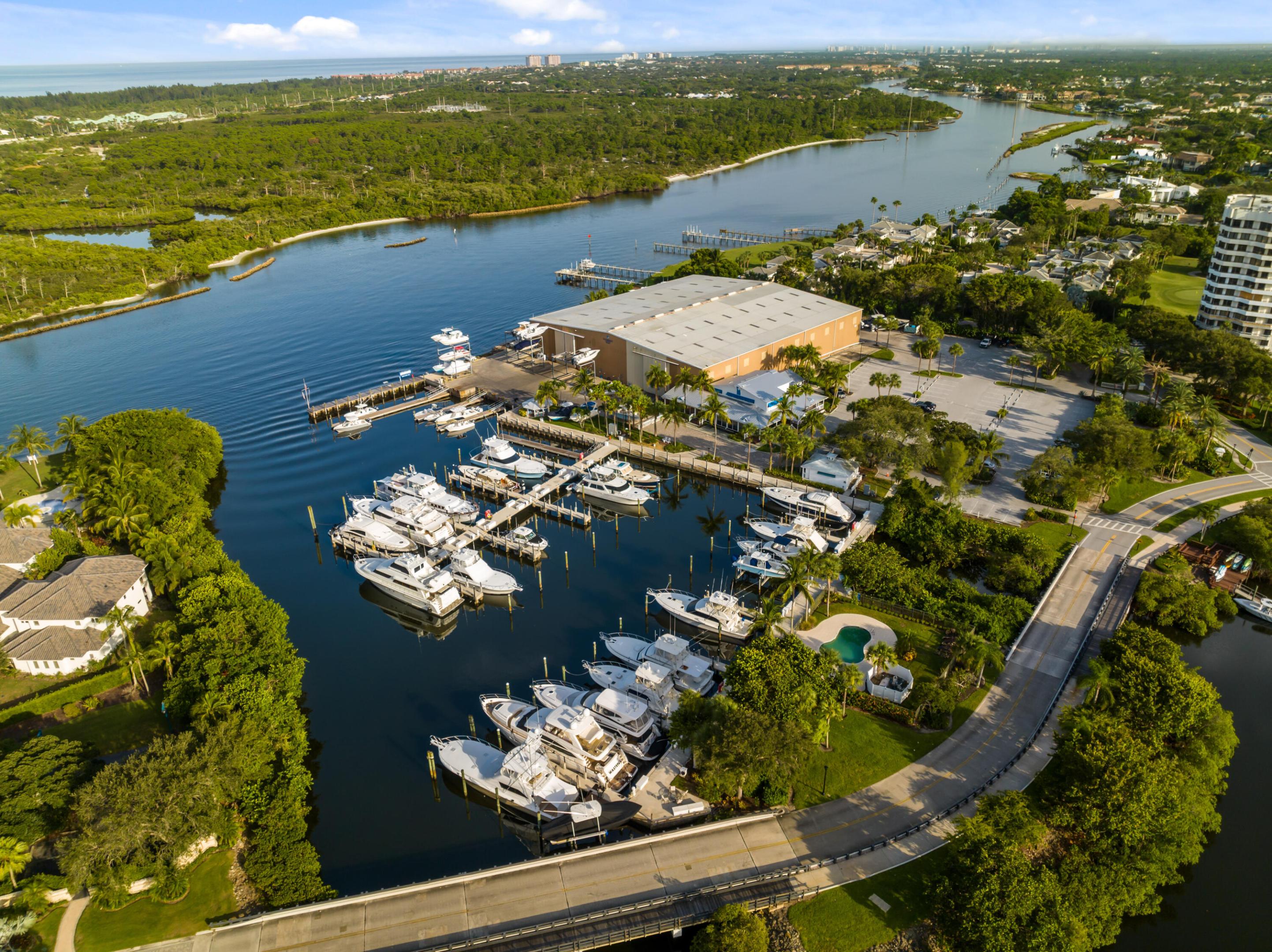 16613 Hidden Cv Jupiter, FL 33477