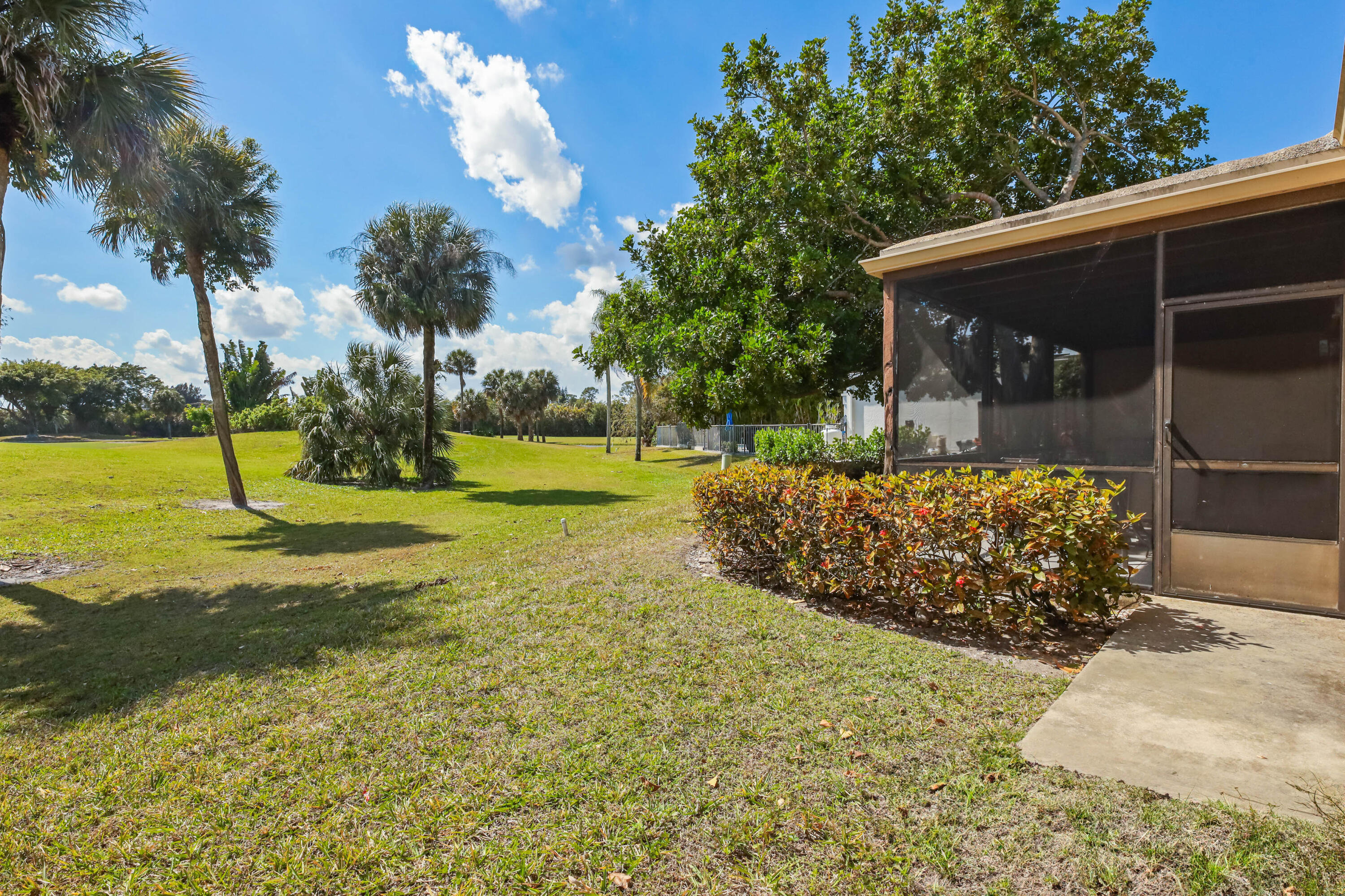 6736 Palermo Lake Worth, FL 33467