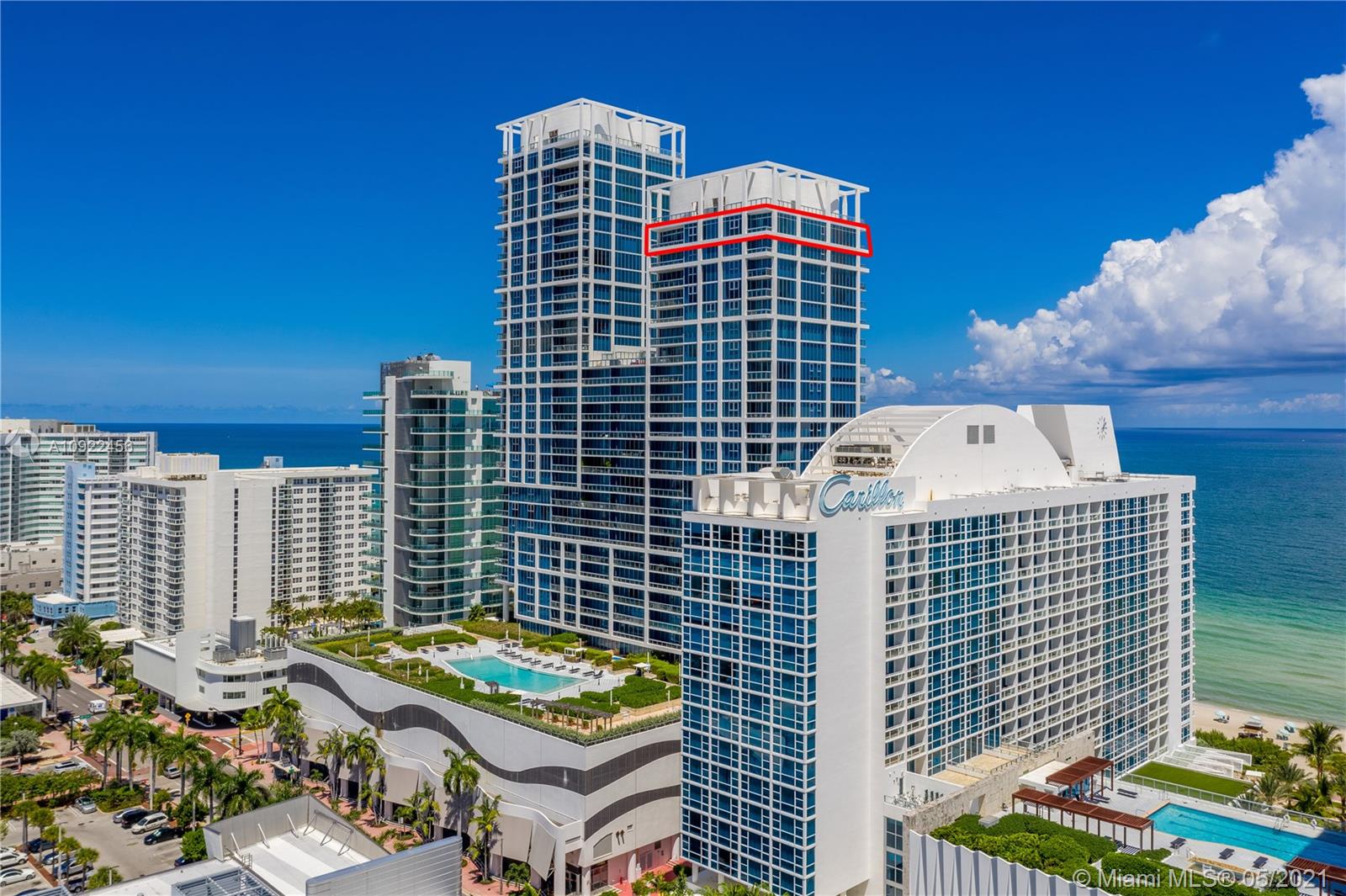 6899 Collins Ave #UPH2907