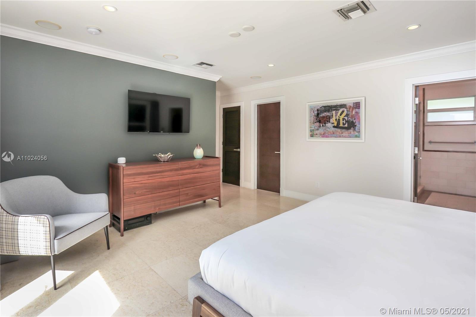 5701 Michelangelo St Coral Gables, FL 33146