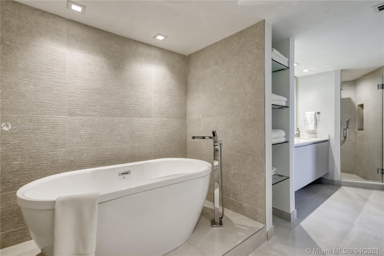 2127 Brickell Ave #2305 Miami, FL 33129