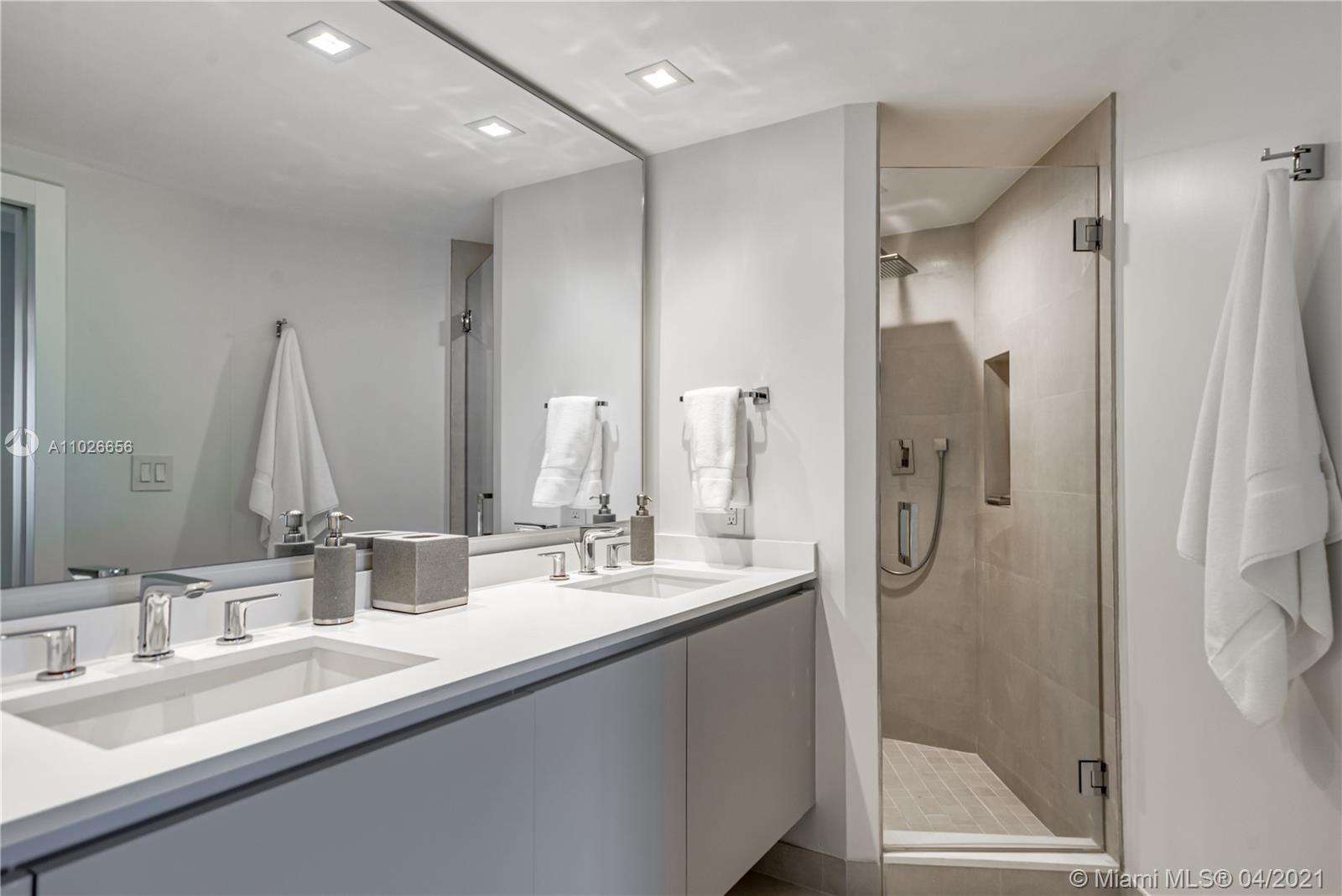 2127 Brickell Ave #2305 Miami, FL 33129