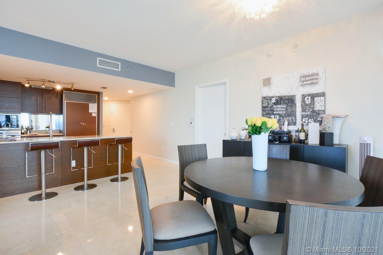 465 Brickell Ave #5302, Miami, FL 33131