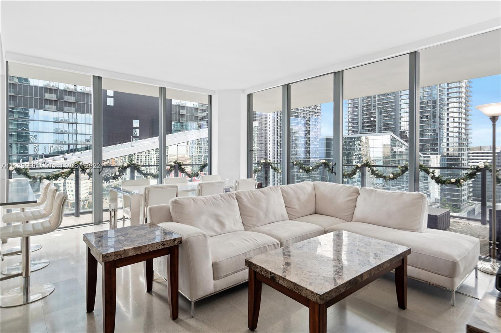 image Reach Brickell City Centre0