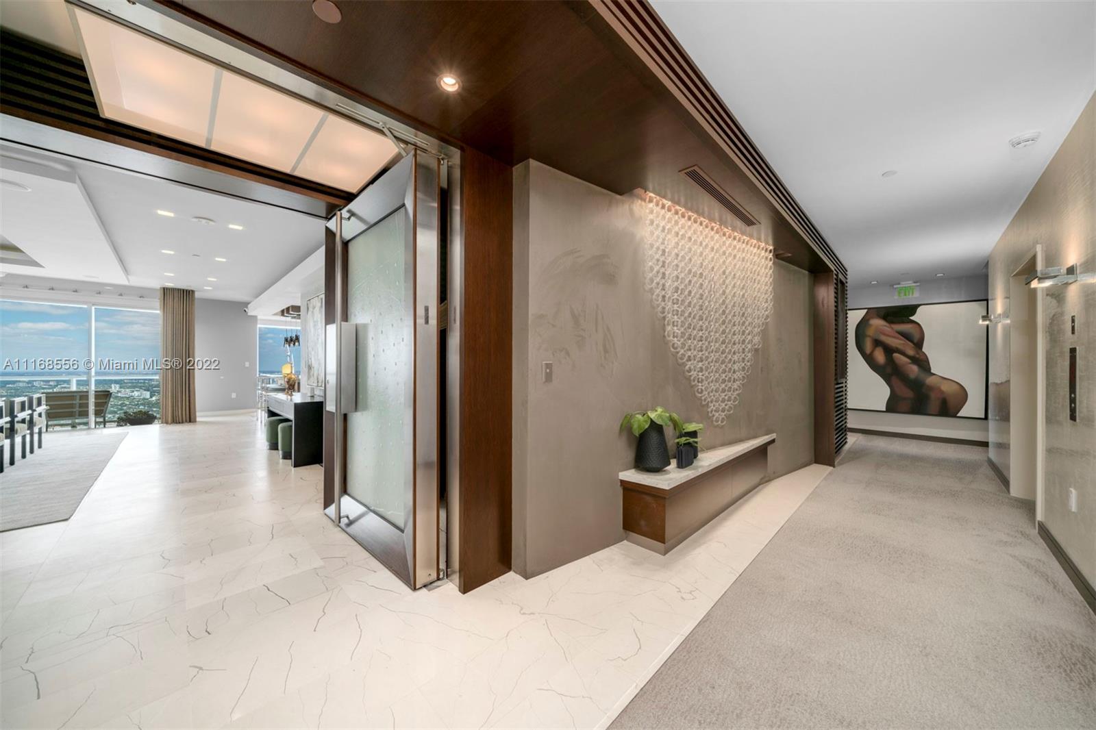 image Four Seasons Residences10