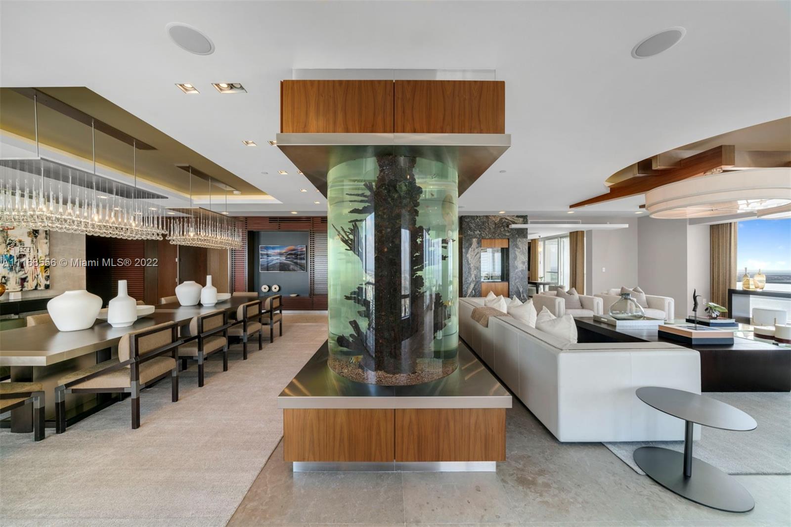 image Four Seasons Residences7