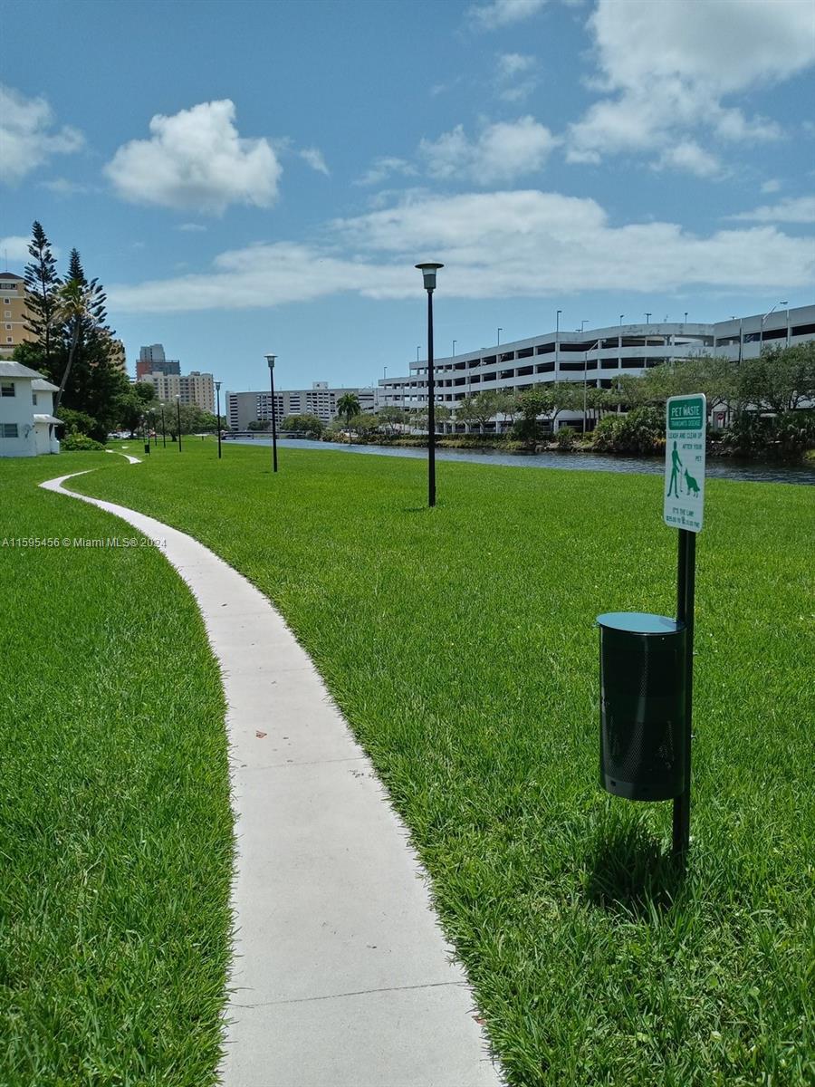 image VILLAGE AT DADELAND CONDO12