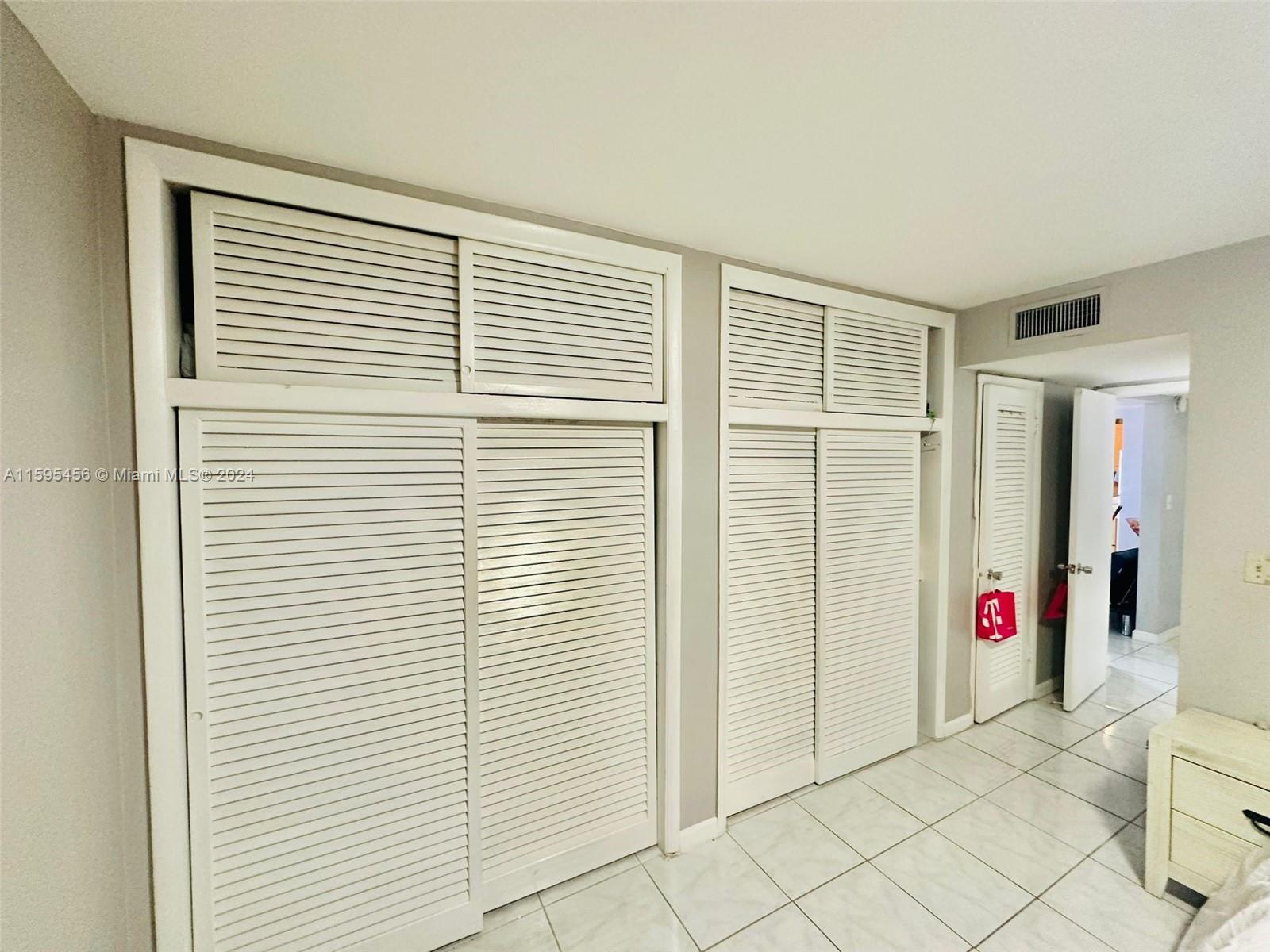 image VILLAGE AT DADELAND CONDO4