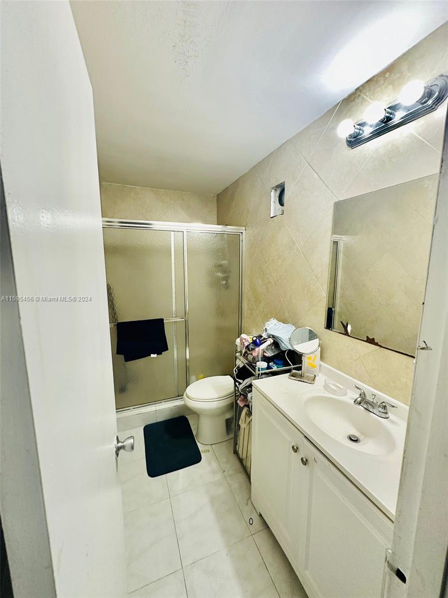 image VILLAGE AT DADELAND CONDO7